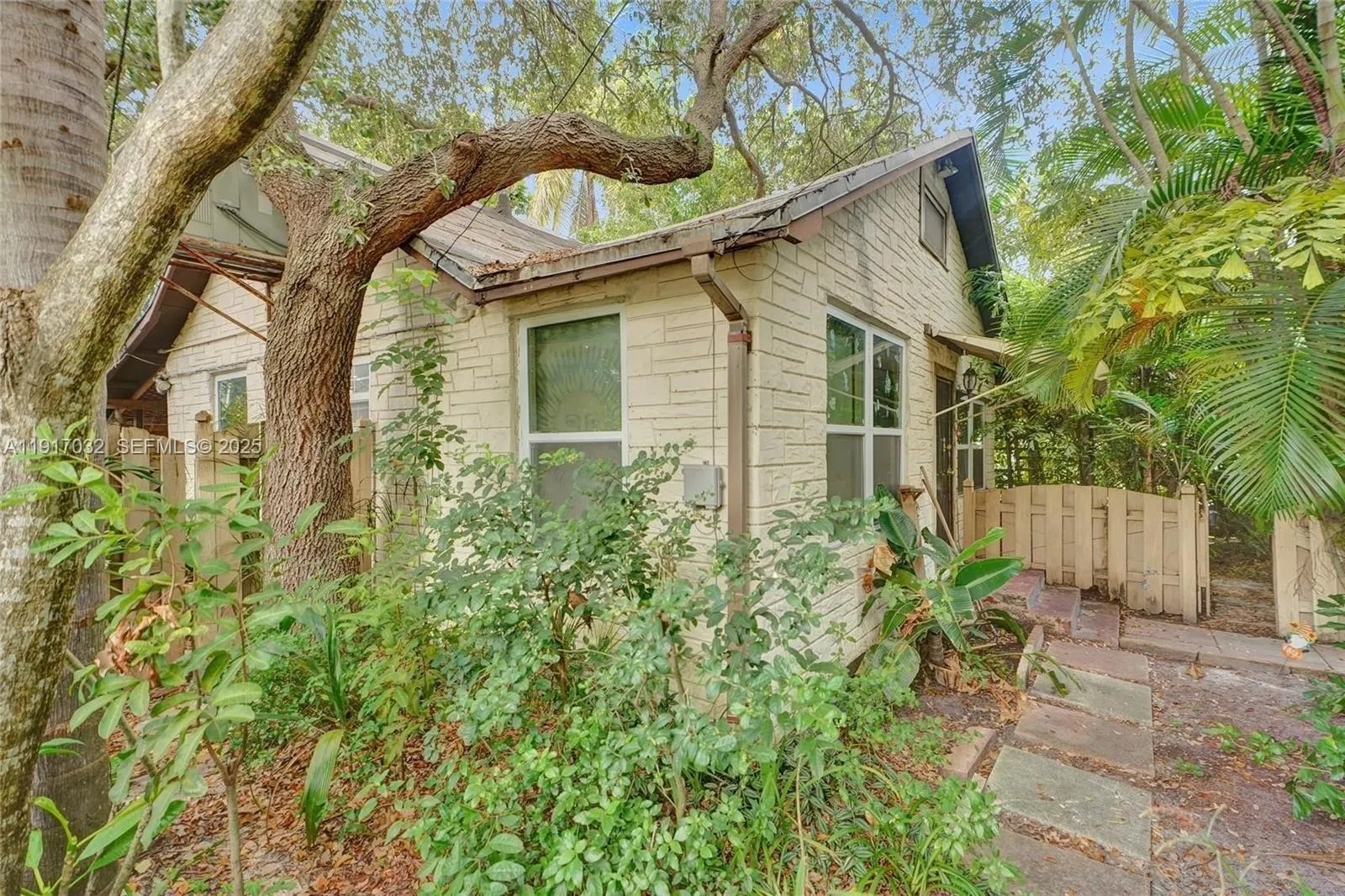 1024 N 24th, Hollywood, Florida 33020, Hollywood, Florida 33020, ,Residential Income,For Sale,1024 N 24th, Hollywood, Florida 33020,A11917032