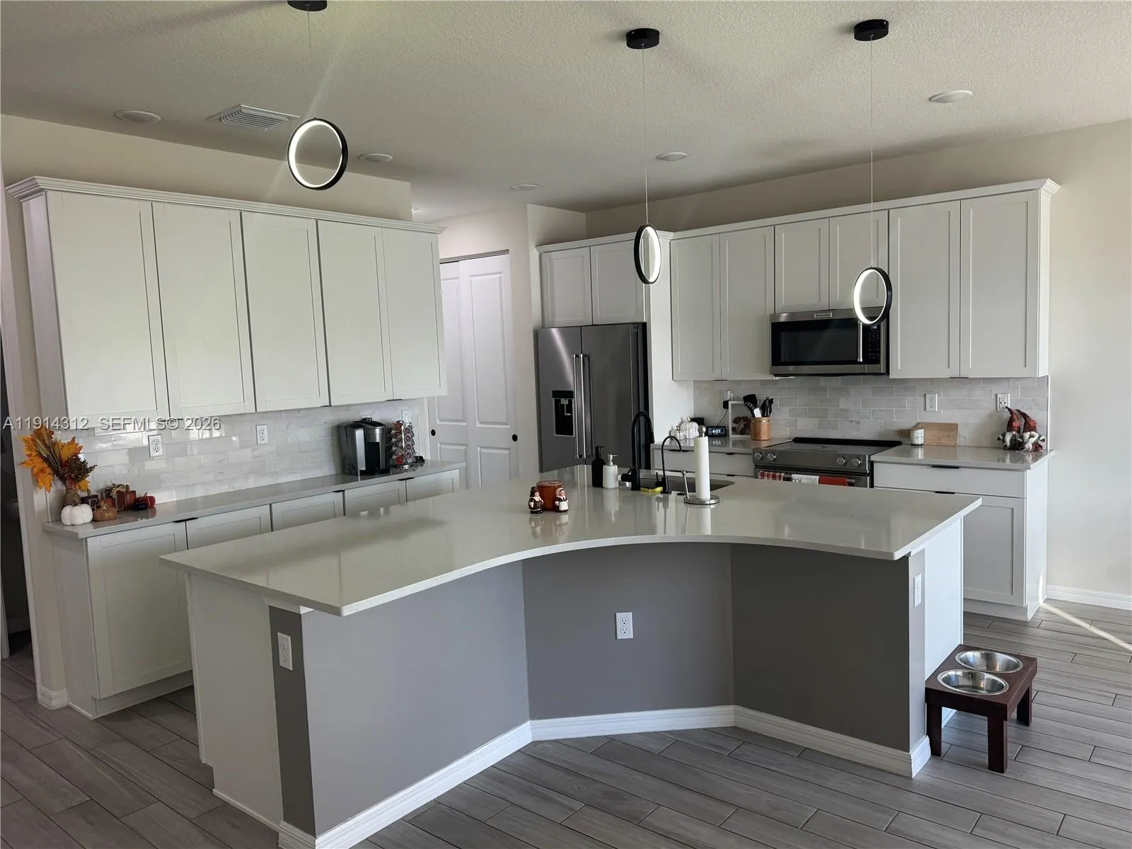 2162 N Appleton Cir N, Oakland Park, Florida 33309, Oakland Park, Florida 33309, 3 Bedrooms Bedrooms, ,2 BathroomsBathrooms,Residential,For Sale,2162 N Appleton Cir N, Oakland Park, Florida 33309,A11914312