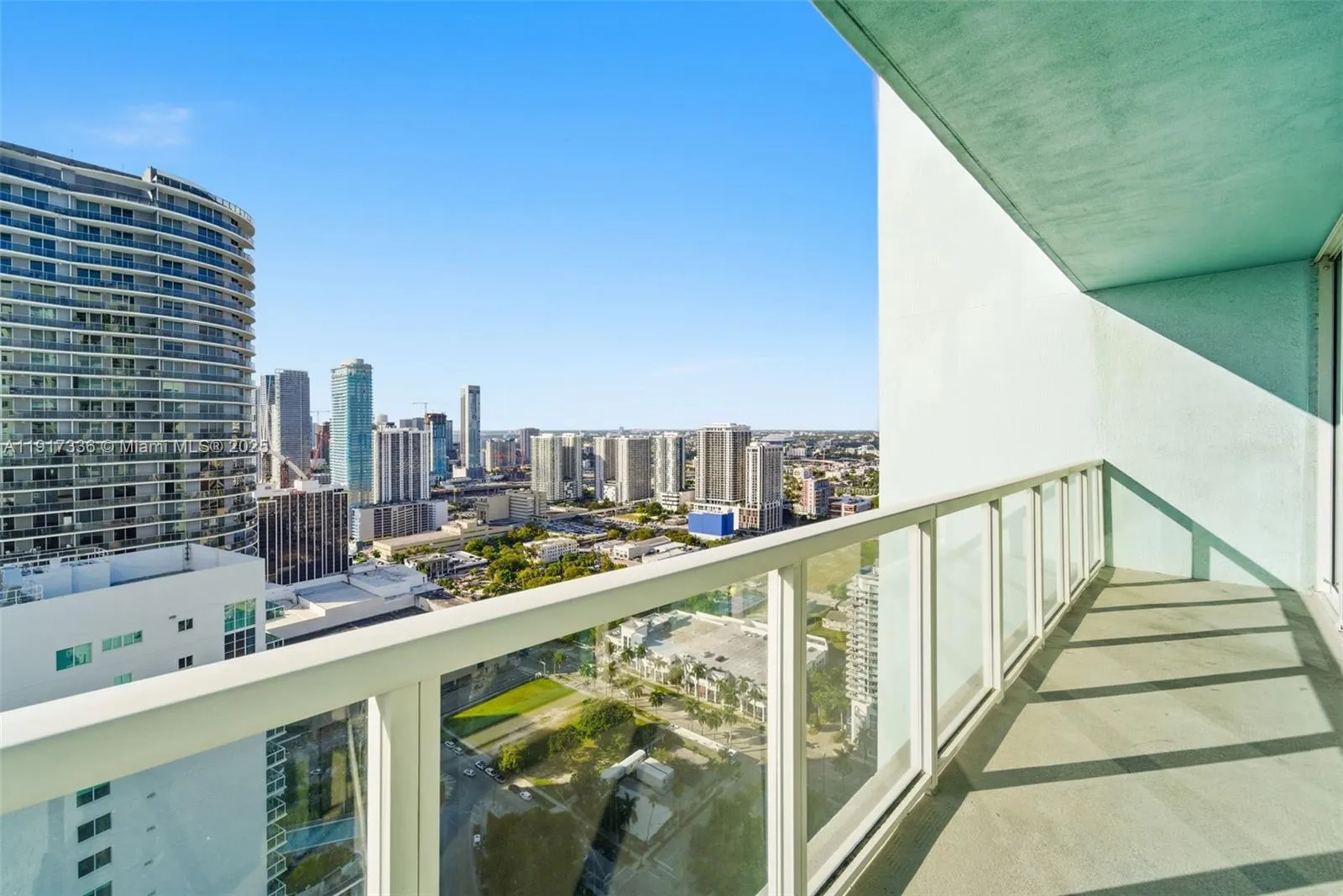 1900 N Bayshore Dr 4109, Miami, Florida 33132, Miami, Florida 33132, 1 Bedroom Bedrooms, ,1 BathroomBathrooms,Residential,For Sale,1900 N Bayshore Dr 4109, Miami, Florida 33132,A11917336