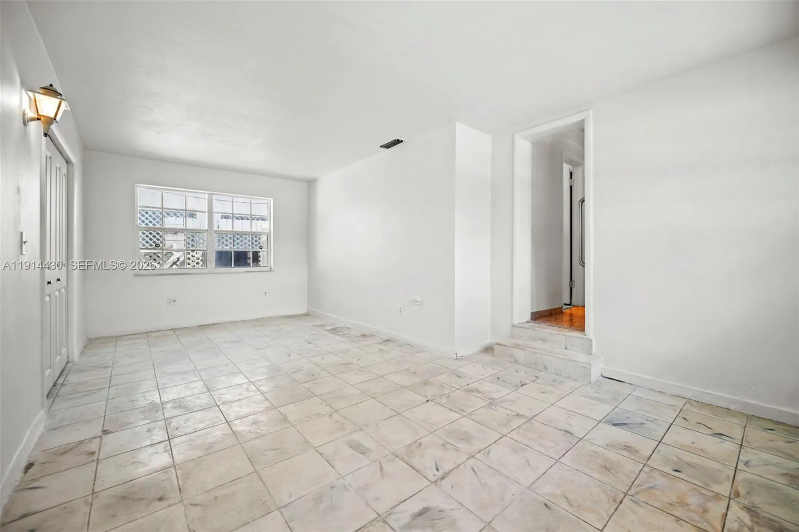 700 Ne 118th St, Biscayne Park, Florida 33161, Biscayne Park, Florida 33161, 3 Bedrooms Bedrooms, ,2 BathroomsBathrooms,Residential,For Sale,700 Ne 118th St, Biscayne Park, Florida 33161,A11914430