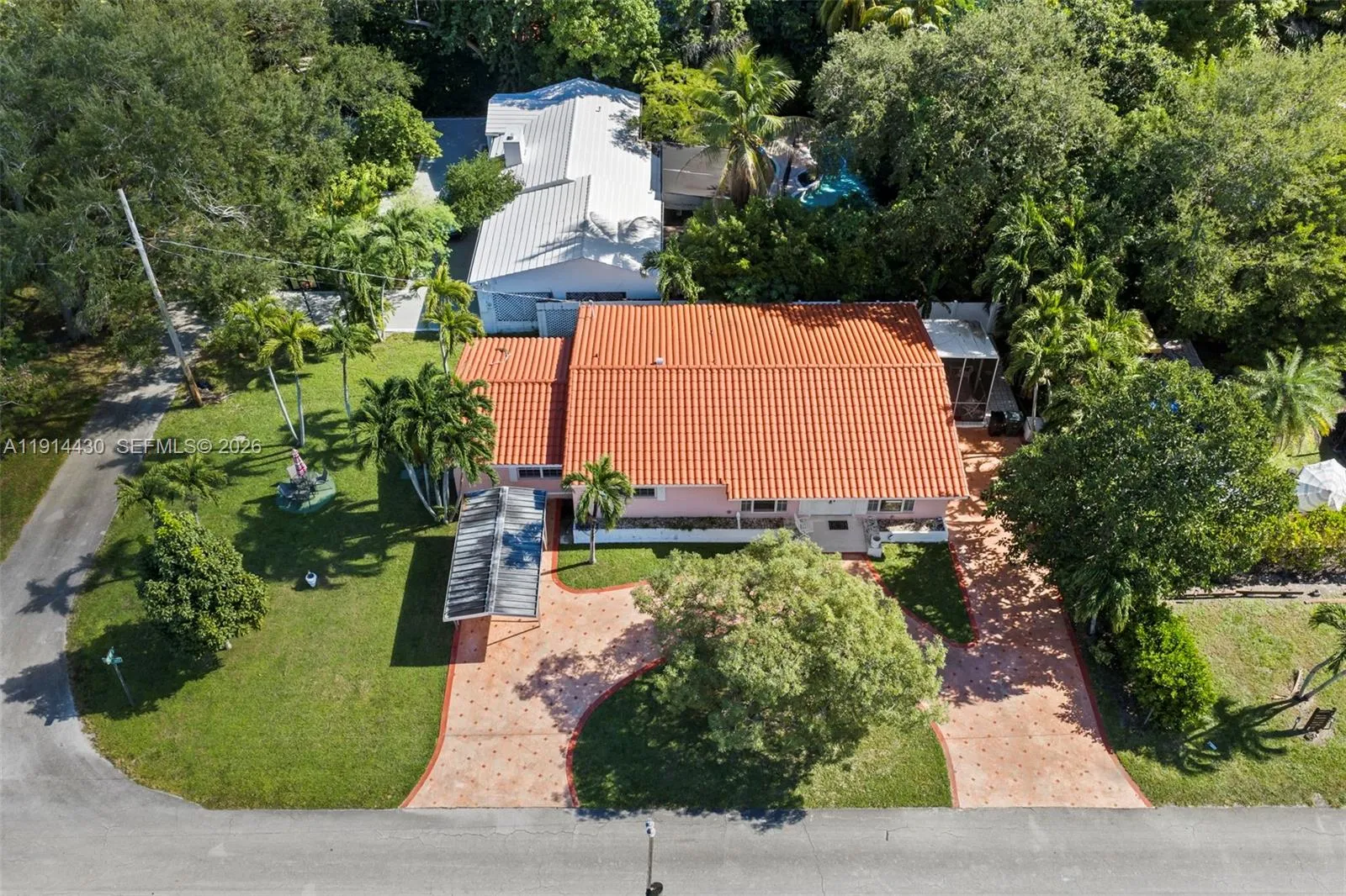 700 Ne 118th St, Biscayne Park, Florida 33161, Biscayne Park, Florida 33161, 3 Bedrooms Bedrooms, ,2 BathroomsBathrooms,Residential,For Sale,700 Ne 118th St, Biscayne Park, Florida 33161,A11914430