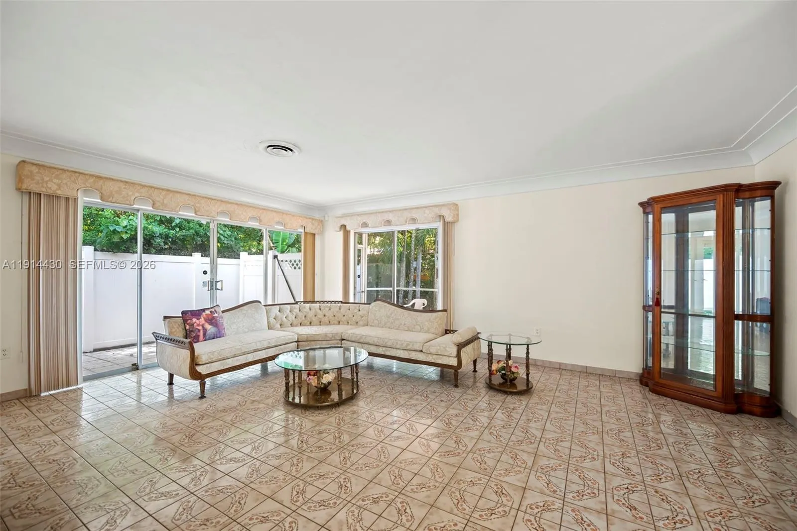 700 Ne 118th St, Biscayne Park, Florida 33161, Biscayne Park, Florida 33161, 3 Bedrooms Bedrooms, ,2 BathroomsBathrooms,Residential,For Sale,700 Ne 118th St, Biscayne Park, Florida 33161,A11914430