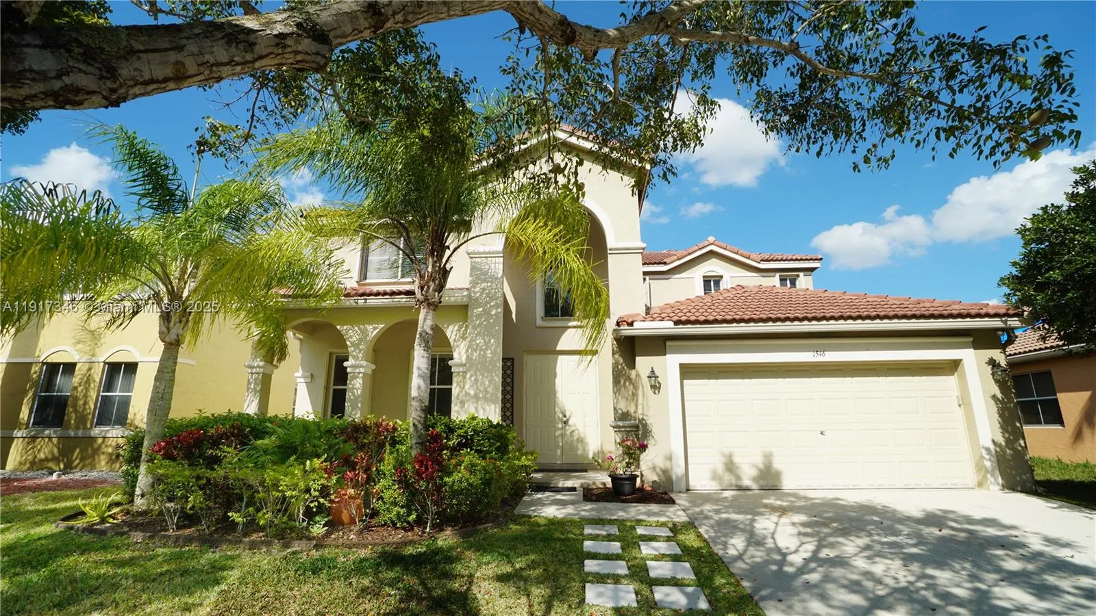 1546 Sandpiper Cir ., Weston, Florida 33327, Weston, Florida 33327, 5 Bedrooms Bedrooms, ,4 BathroomsBathrooms,Residential Lease,For Rent,1546 Sandpiper Cir ., Weston, Florida 33327,A11917346