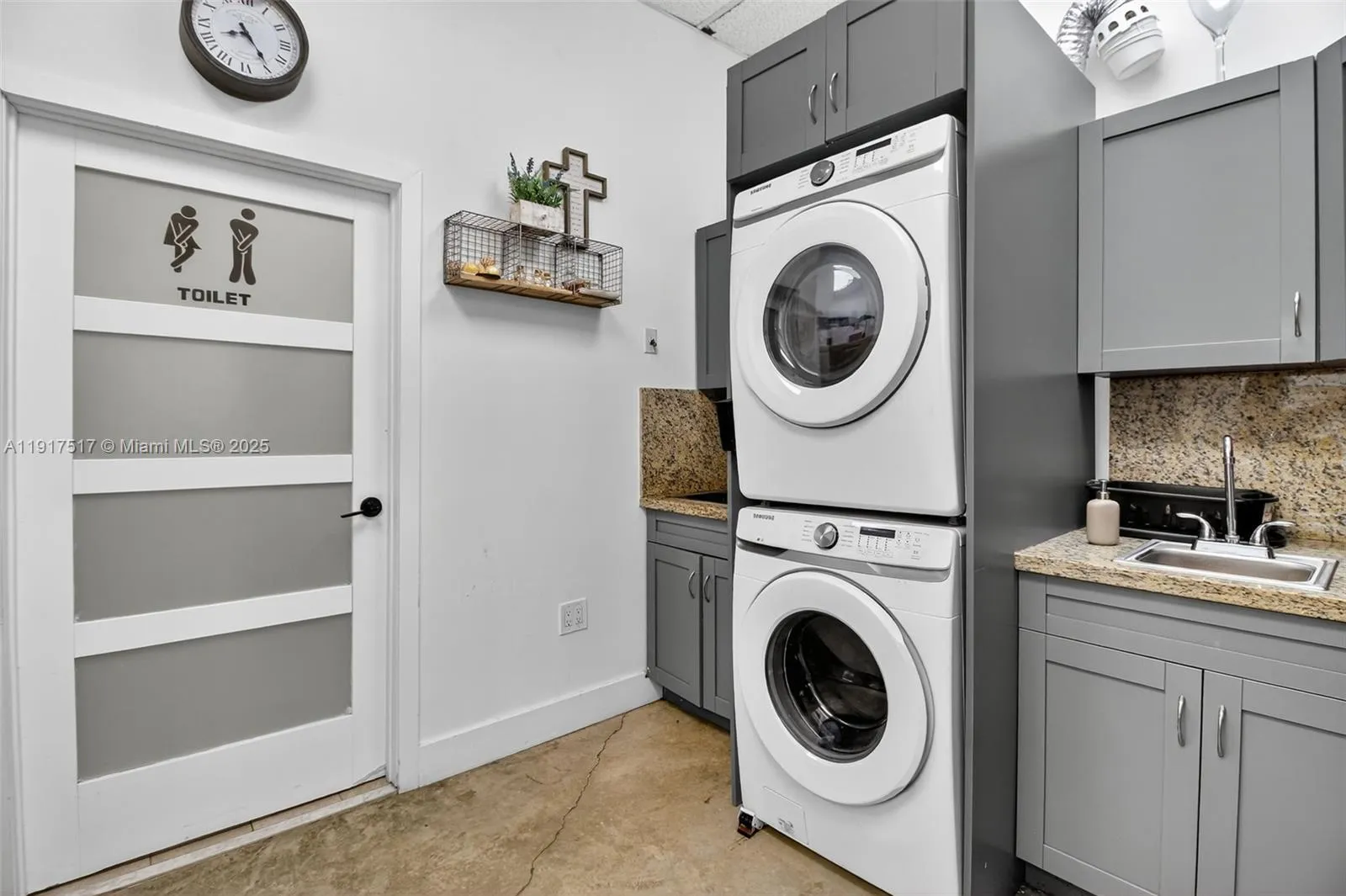 Profitable And Beautiful Beauty Salon For Sale On, Miami, Florida 33175, ,Business Opportunity,For Sale,Profitable And Beautiful Beauty Salon For Sale On ,A11917517