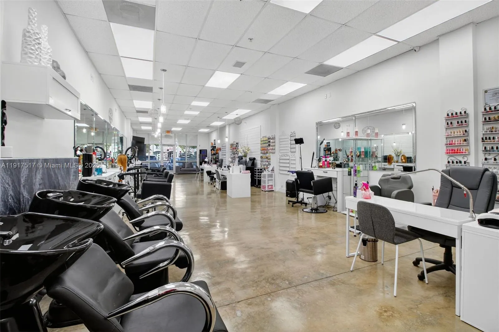 Profitable And Beautiful Beauty Salon For Sale On, Miami, Florida 33175, ,Business Opportunity,For Sale,Profitable And Beautiful Beauty Salon For Sale On ,A11917517