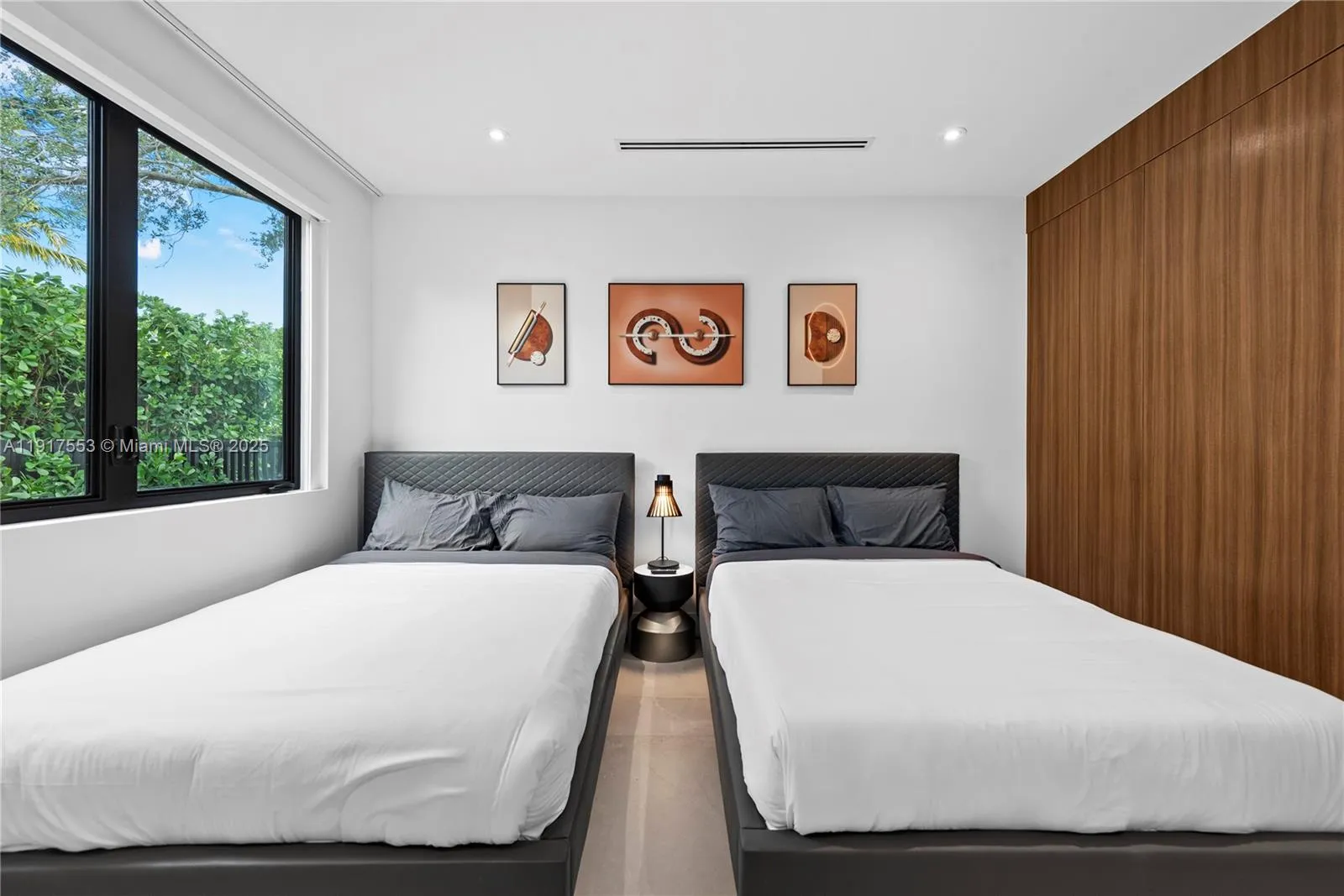 1881 Ne 196th Ter, Miami, Florida 33179, Miami, Florida 33179, 9 Bedrooms Bedrooms, ,9 BathroomsBathrooms,Residential Lease,For Rent,1881 Ne 196th Ter, Miami, Florida 33179,A11917553