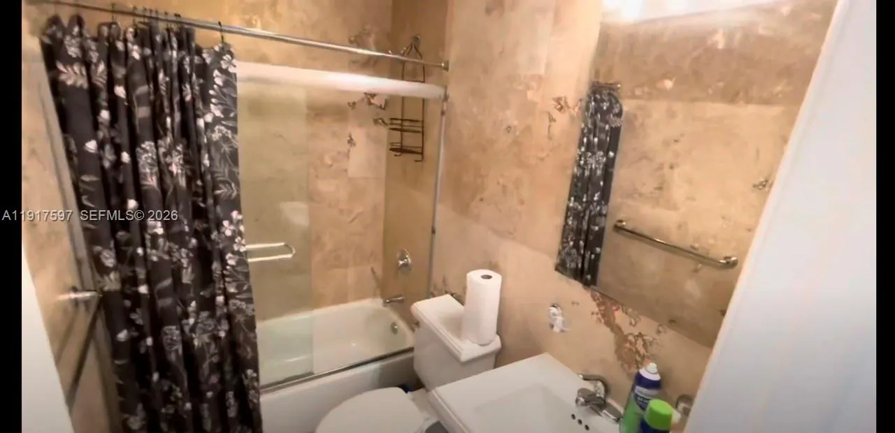 1856 Ne 46th St F8, Fort Lauderdale, Florida 33308, Fort Lauderdale, Florida 33308, 1 Bedroom Bedrooms, ,1 BathroomBathrooms,Residential Lease,For Rent,1856 Ne 46th St F8, Fort Lauderdale, Florida 33308,A11917597