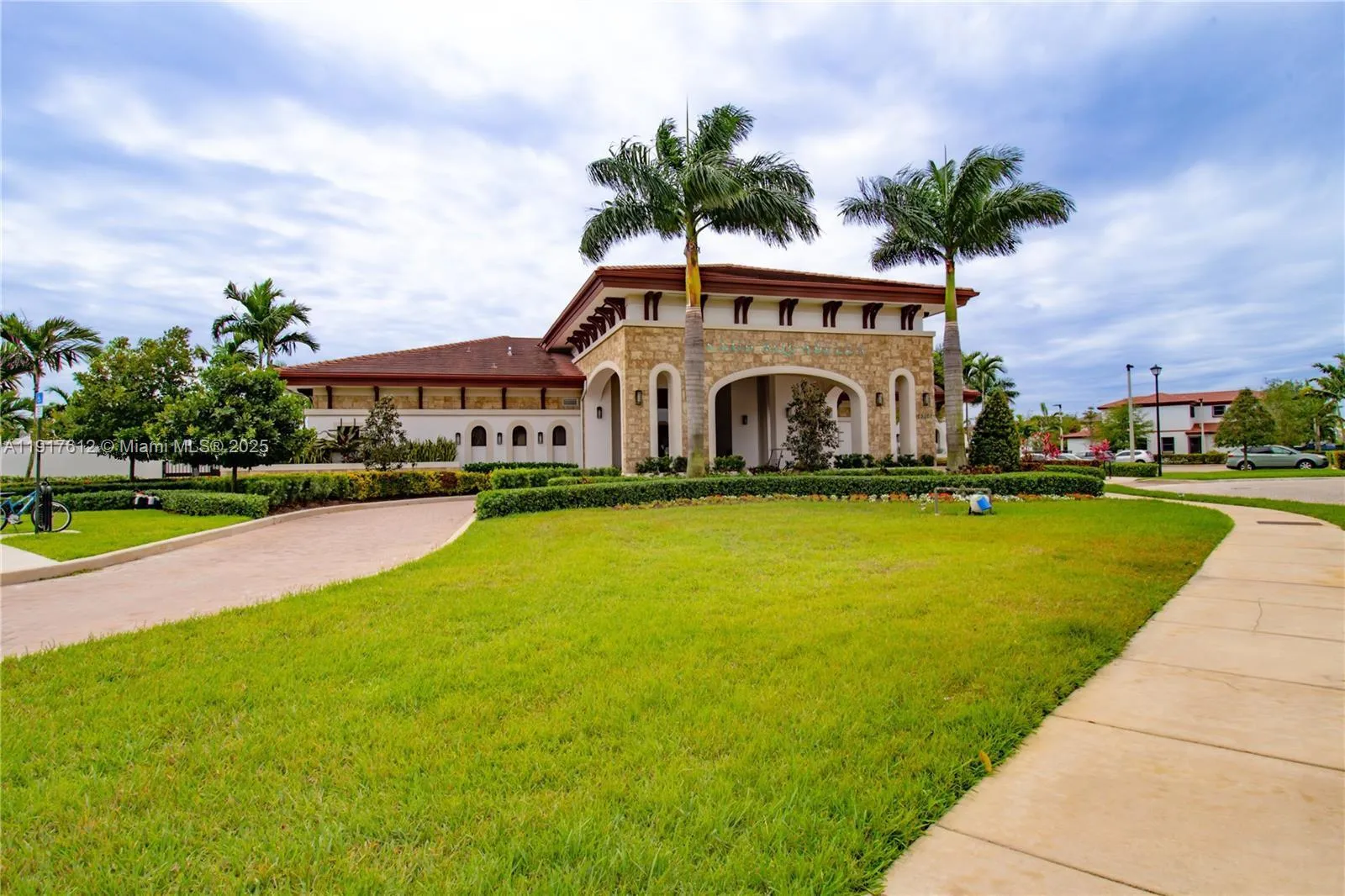 3435 W 105th Pl, Hialeah, Florida 33018, Hialeah, Florida 33018, 3 Bedrooms Bedrooms, ,2 BathroomsBathrooms,Residential,For Sale,3435 W 105th Pl, Hialeah, Florida 33018,A11917612