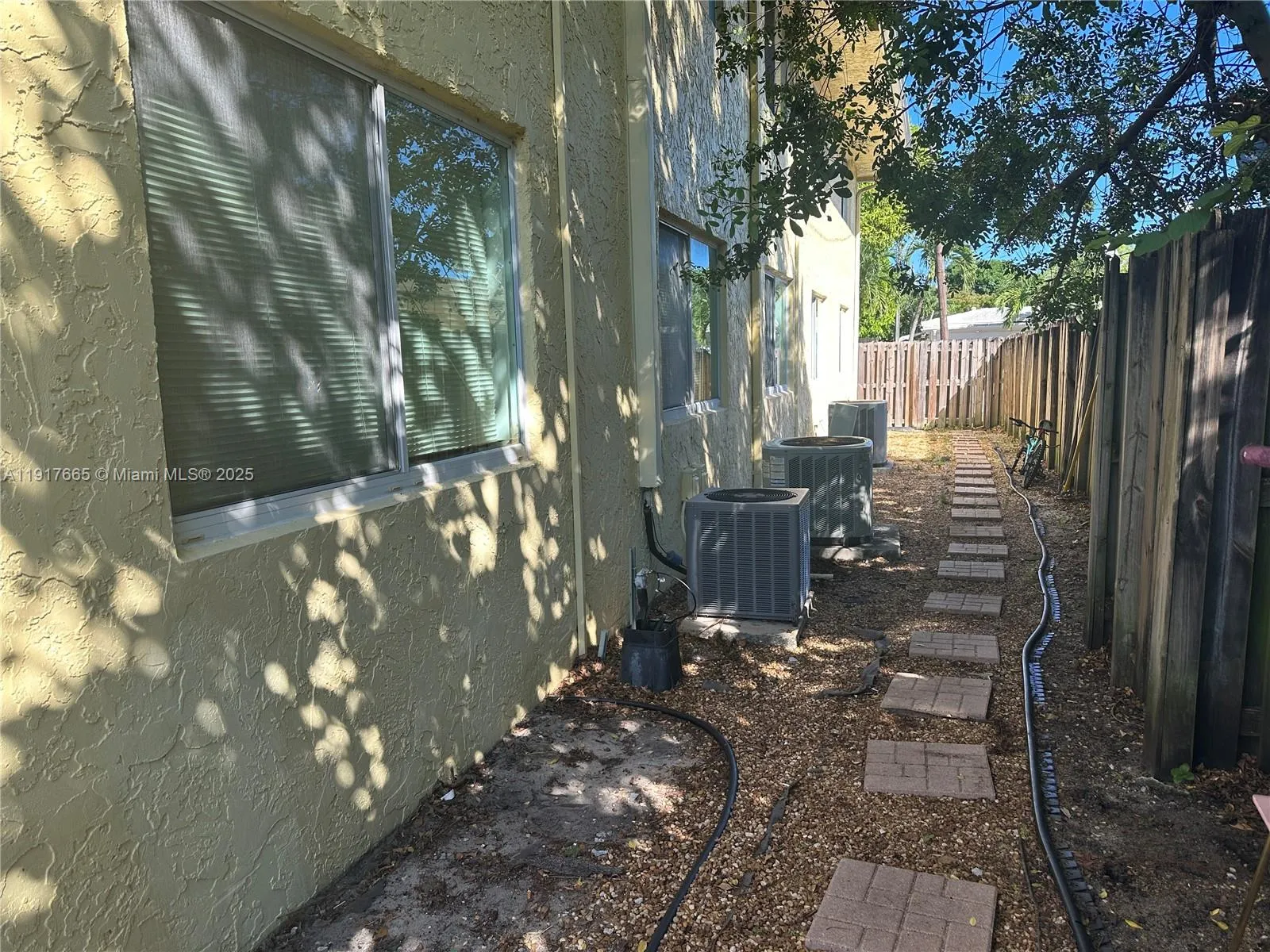 724 Ne 4th St, Hallandale Beach, Florida 33009, Hallandale Beach, Florida 33009, ,Commercial Sale,For Sale,724 Ne 4th St, Hallandale Beach, Florida 33009,A11917665