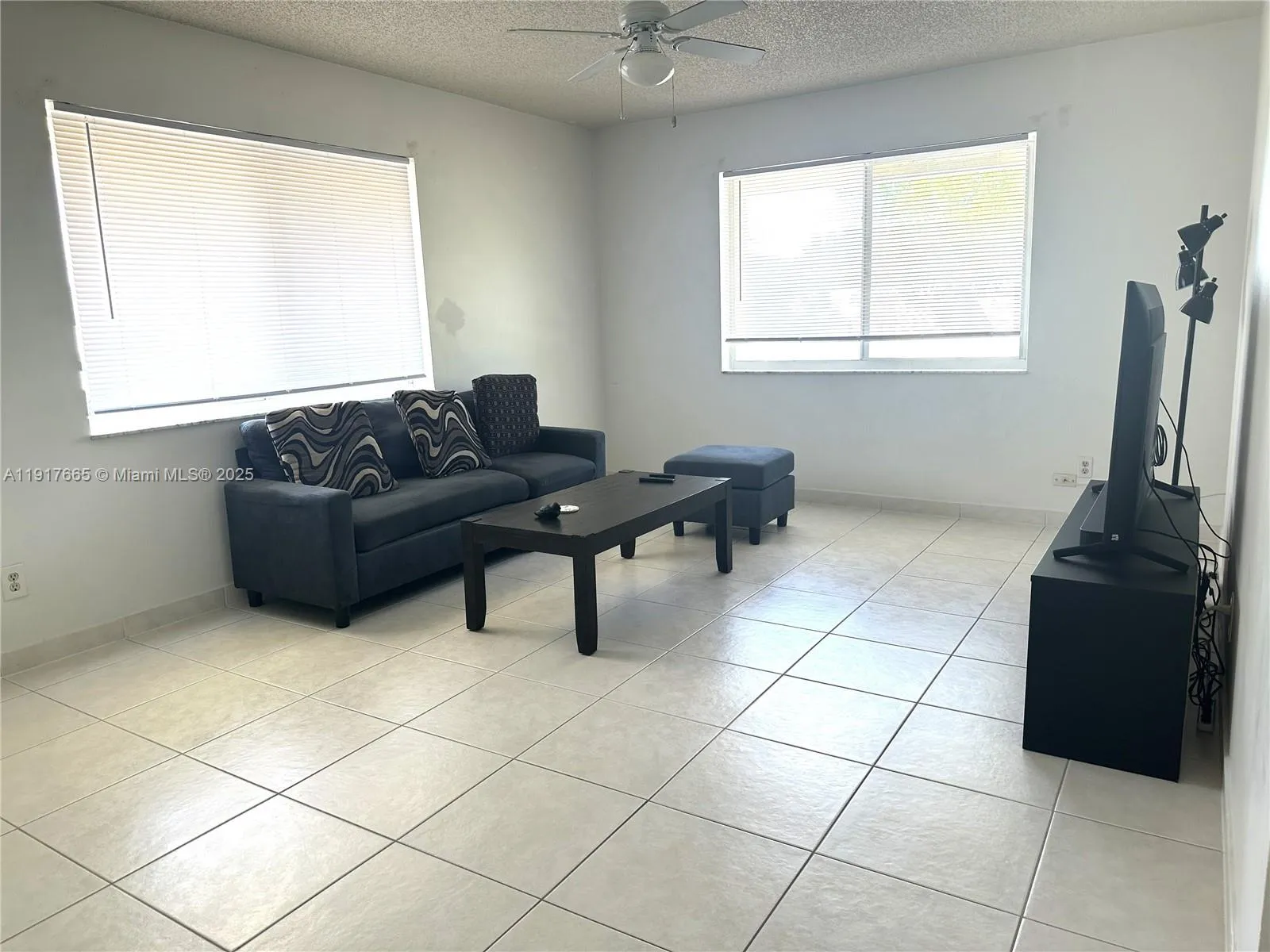 724 Ne 4th St, Hallandale Beach, Florida 33009, Hallandale Beach, Florida 33009, ,Commercial Sale,For Sale,724 Ne 4th St, Hallandale Beach, Florida 33009,A11917665