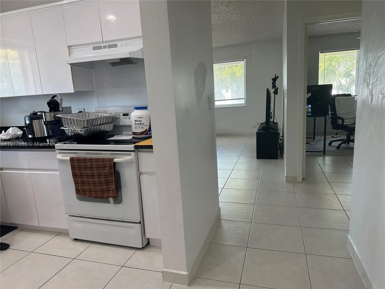 724 Ne 4th St, Hallandale Beach, Florida 33009, Hallandale Beach, Florida 33009, ,Commercial Sale,For Sale,724 Ne 4th St, Hallandale Beach, Florida 33009,A11917665