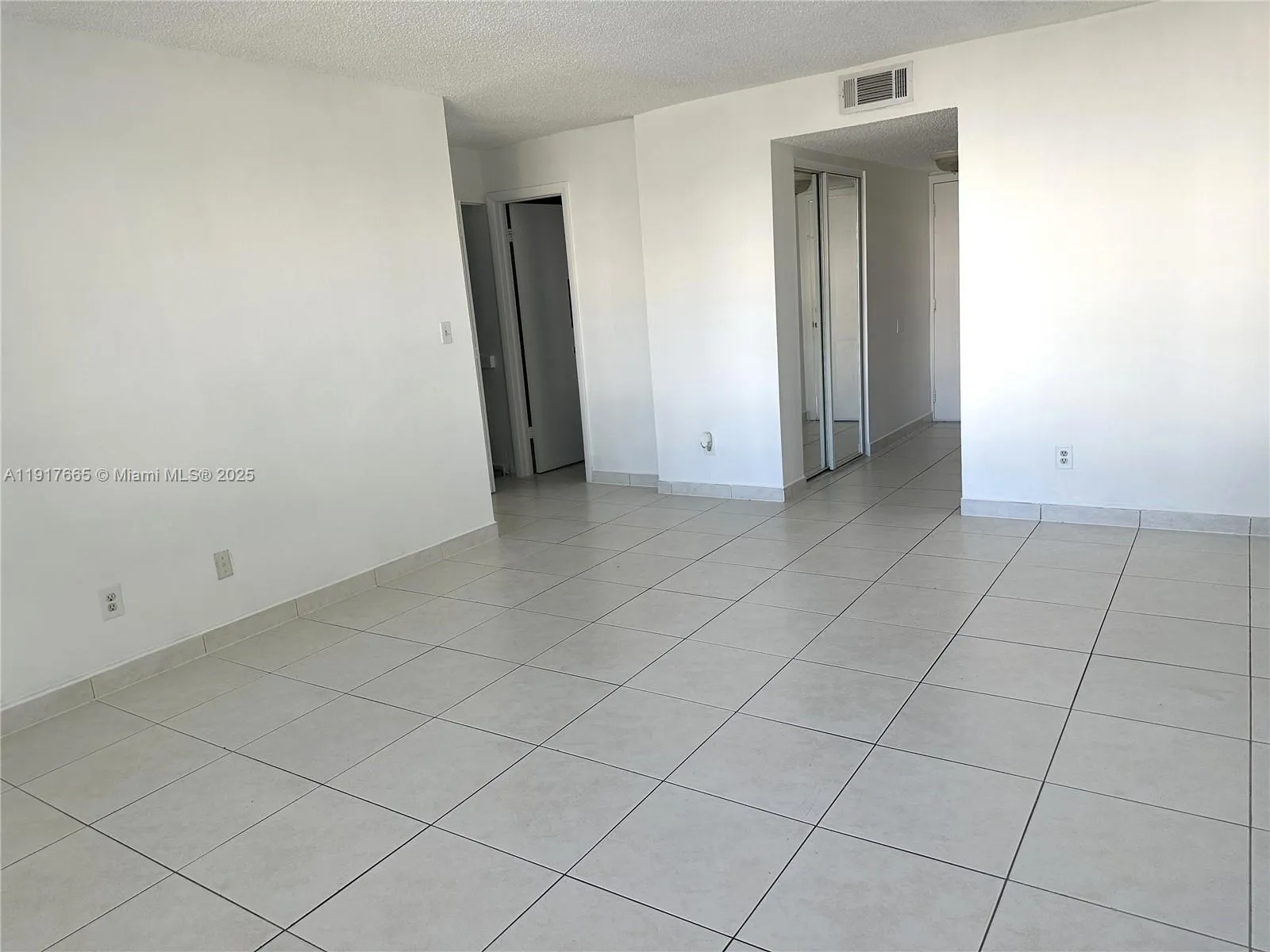 724 Ne 4th St, Hallandale Beach, Florida 33009, Hallandale Beach, Florida 33009, ,Commercial Sale,For Sale,724 Ne 4th St, Hallandale Beach, Florida 33009,A11917665