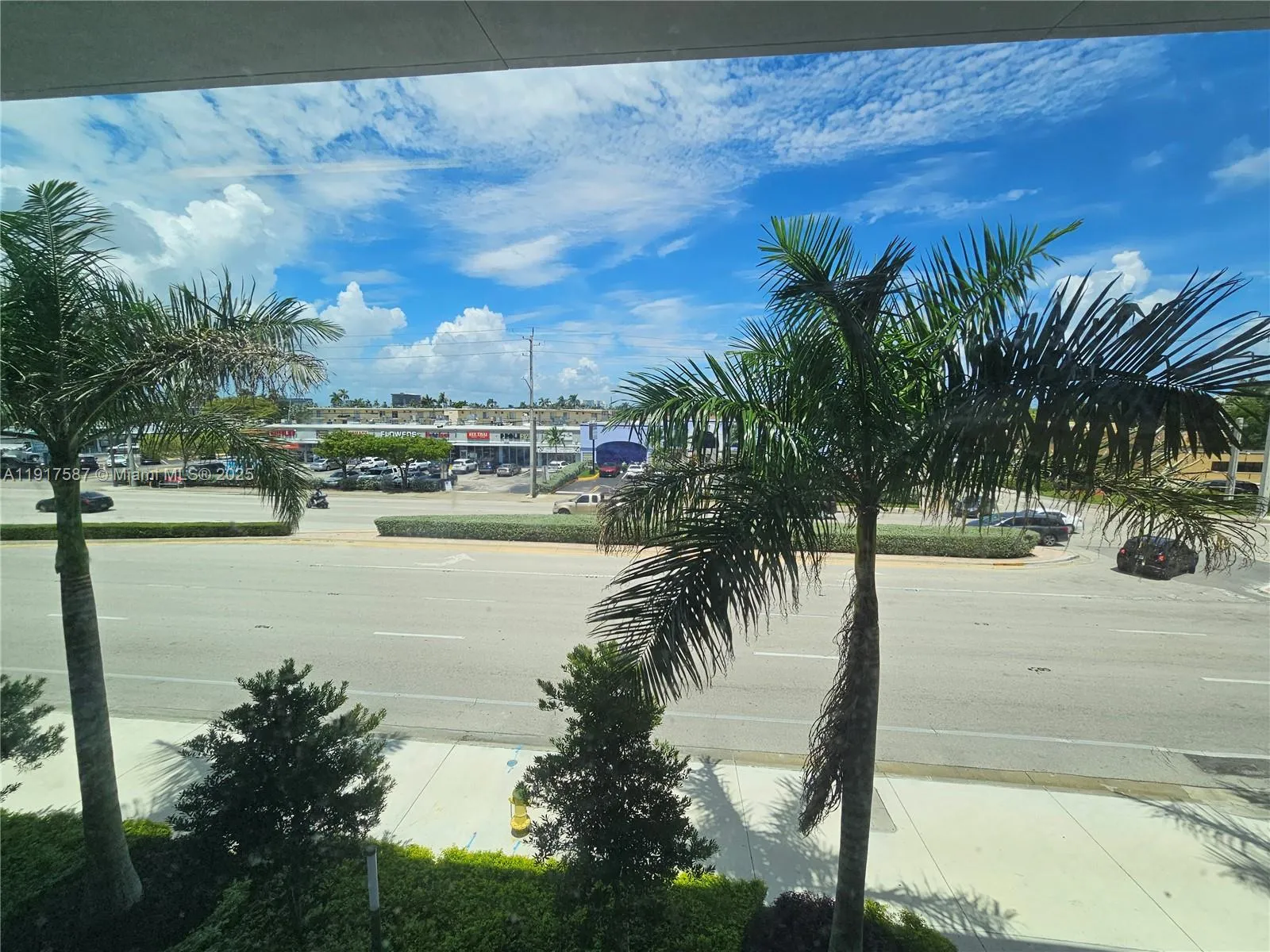 1006 E Hallandale Beach Blvd 4-205, Hallandale Bea, Hallandale Beach, Florida 33009, ,Commercial Sale,For Sale,1006 E Hallandale Beach Blvd 4-205, Hallandale Bea,A11917587