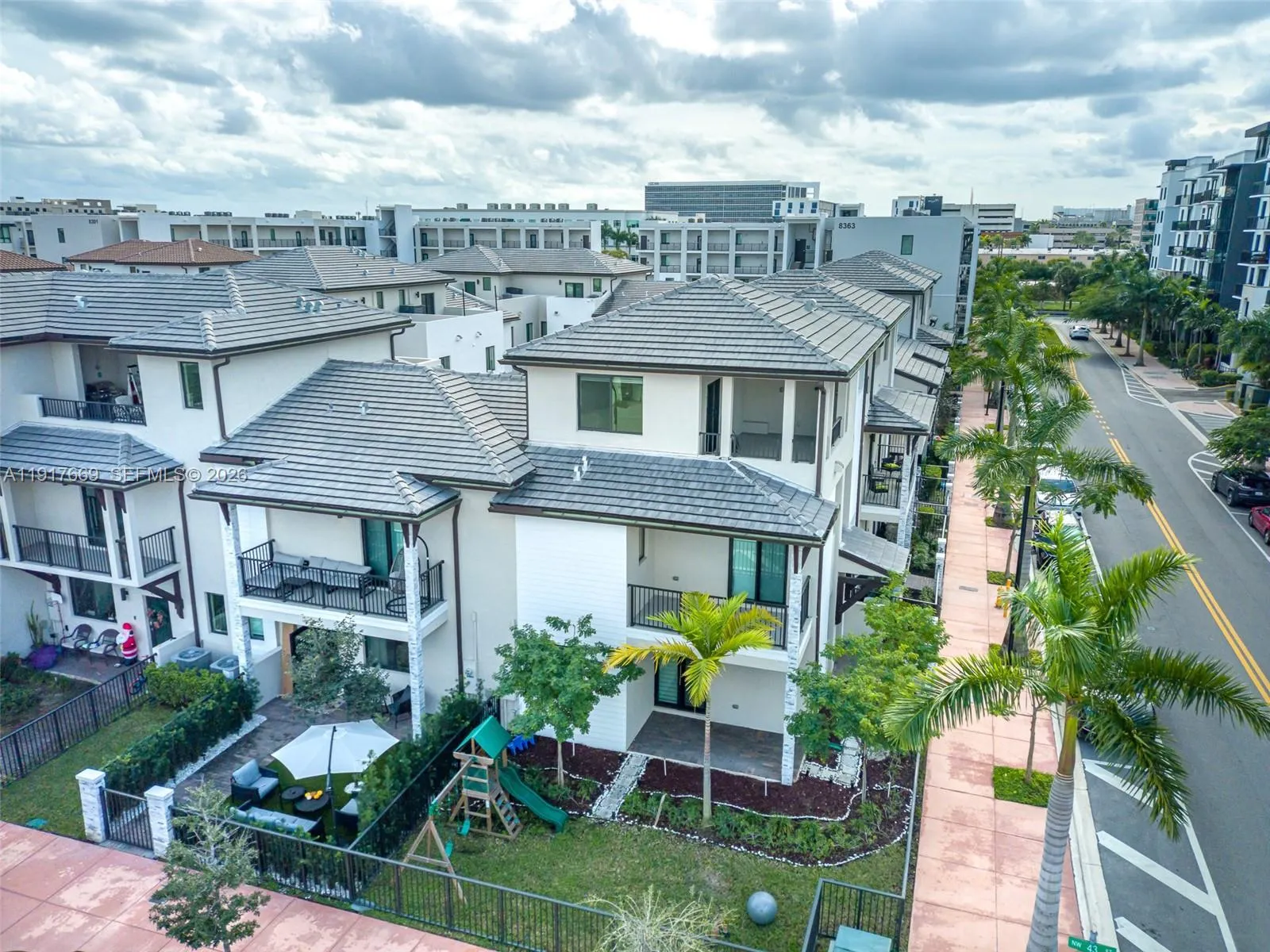 8364 Nw 43rd St, Doral, Florida 33166, Doral, Florida 33166, 3 Bedrooms Bedrooms, ,3 BathroomsBathrooms,Residential,For Sale,8364 Nw 43rd St, Doral, Florida 33166,A11917669