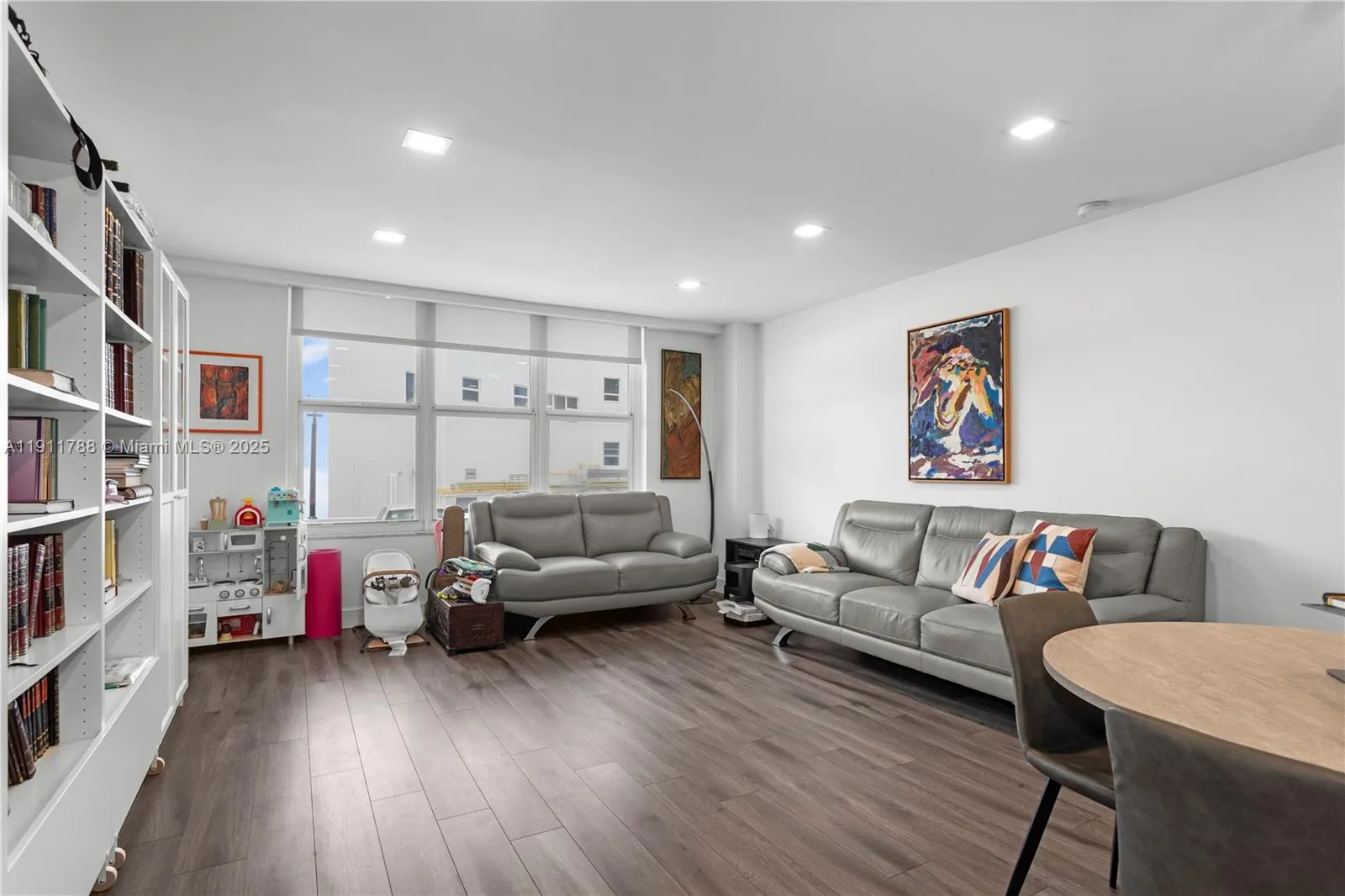 5001 Collins Ave 1g, Miami Beach, Florida 33140, Miami Beach, Florida 33140, 2 Bedrooms Bedrooms, ,2 BathroomsBathrooms,Residential,For Sale,5001 Collins Ave 1g, Miami Beach, Florida 33140,A11911788 5001 Collins Ave 1g, Miami Beach, Florida 33140, Miami Beach, Florida 33140, 2 Bedrooms Bedrooms, ,2 BathroomsBathrooms,Residential,For Sale,5001 Collins Ave 1g, Miami Beach, Florida 33140,A11911788