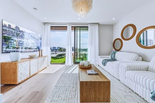 4098 Ne 167 St 9, North Miami Beach, Florida 33160, North Miami Beach, Florida 33160, 4 Bedrooms Bedrooms, ,4 BathroomsBathrooms,Residential,For Sale,4098 Ne 167 St 9, North Miami Beach, Florida 33160,A11916123