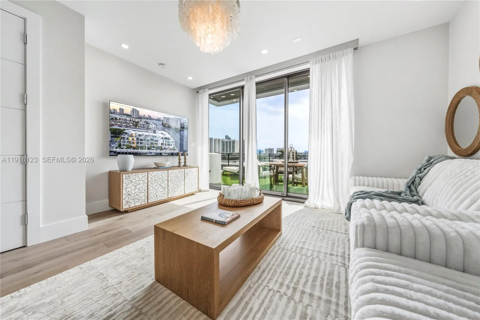 4098 Ne 167 St 9, North Miami Beach, Florida 33160, North Miami Beach, Florida 33160, 4 Bedrooms Bedrooms, ,4 BathroomsBathrooms,Residential,For Sale,4098 Ne 167 St 9, North Miami Beach, Florida 33160,A11916123