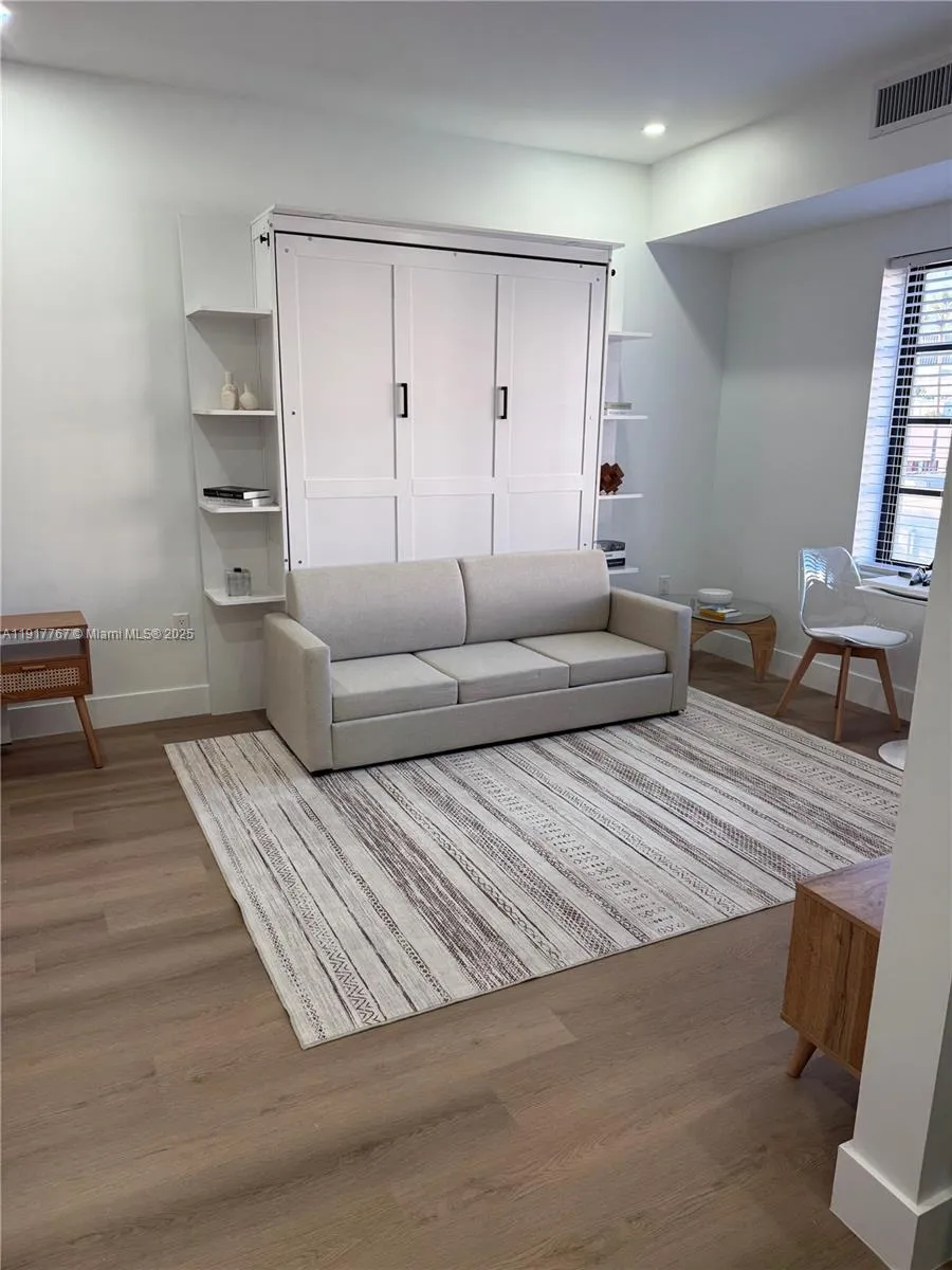 Miami Beach, Florida 33139, ,1 BathroomBathrooms,Residential Lease,For Rent,A11917767 Miami Beach, Florida 33139, ,1 BathroomBathrooms,Residential Lease,For Rent,A11917767