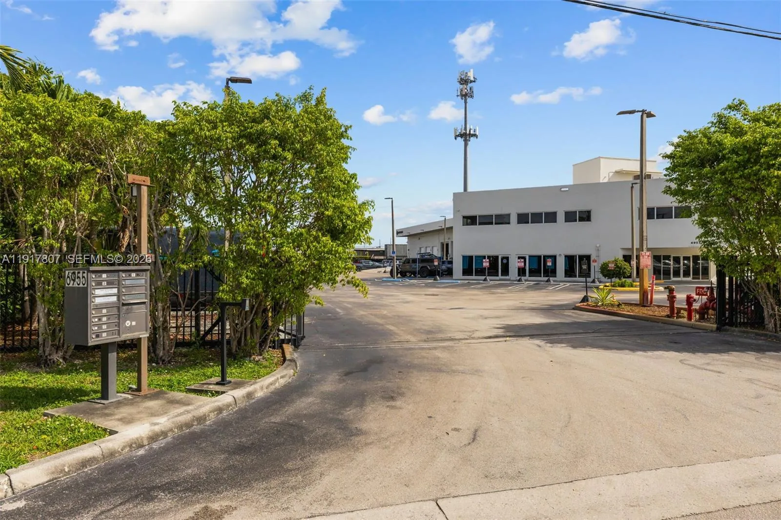 6955 Nw 52nd St, Miami, Florida 33166, Miami, Florida 33166, ,Commercial Sale,For Sale,6955 Nw 52nd St, Miami, Florida 33166,A11917807