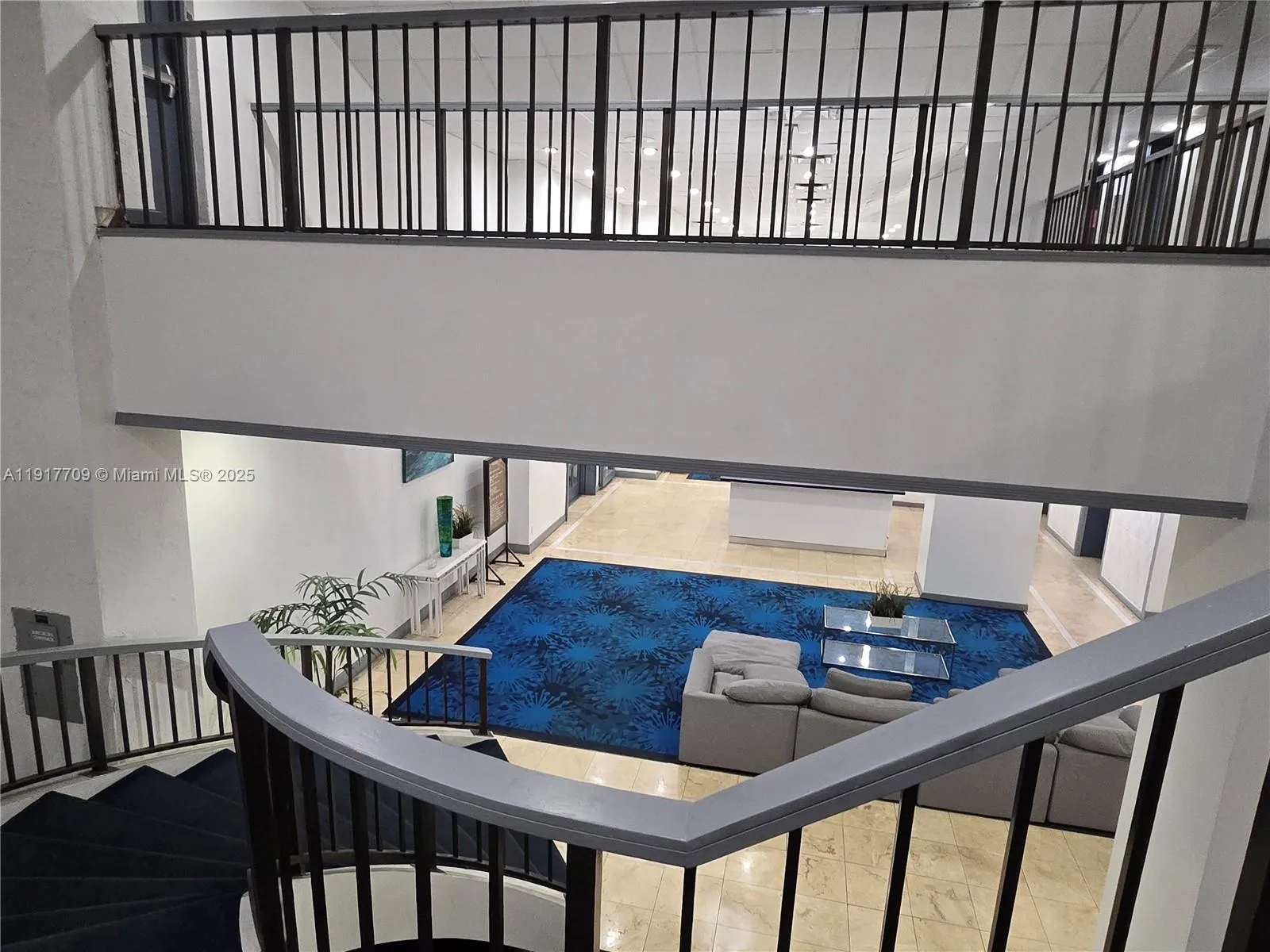 Entrance to Mezzanine Level