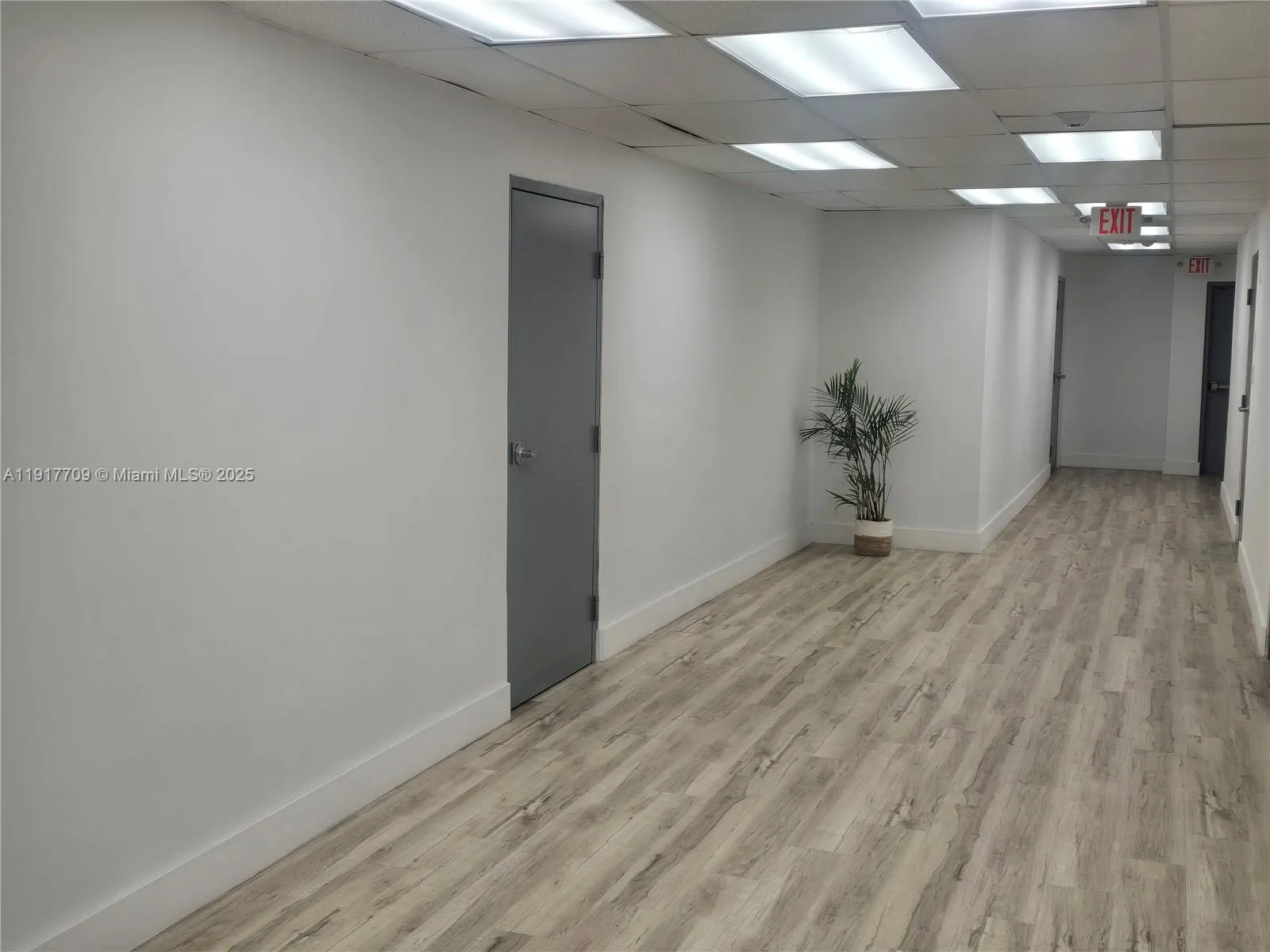 Offices Private Entrance