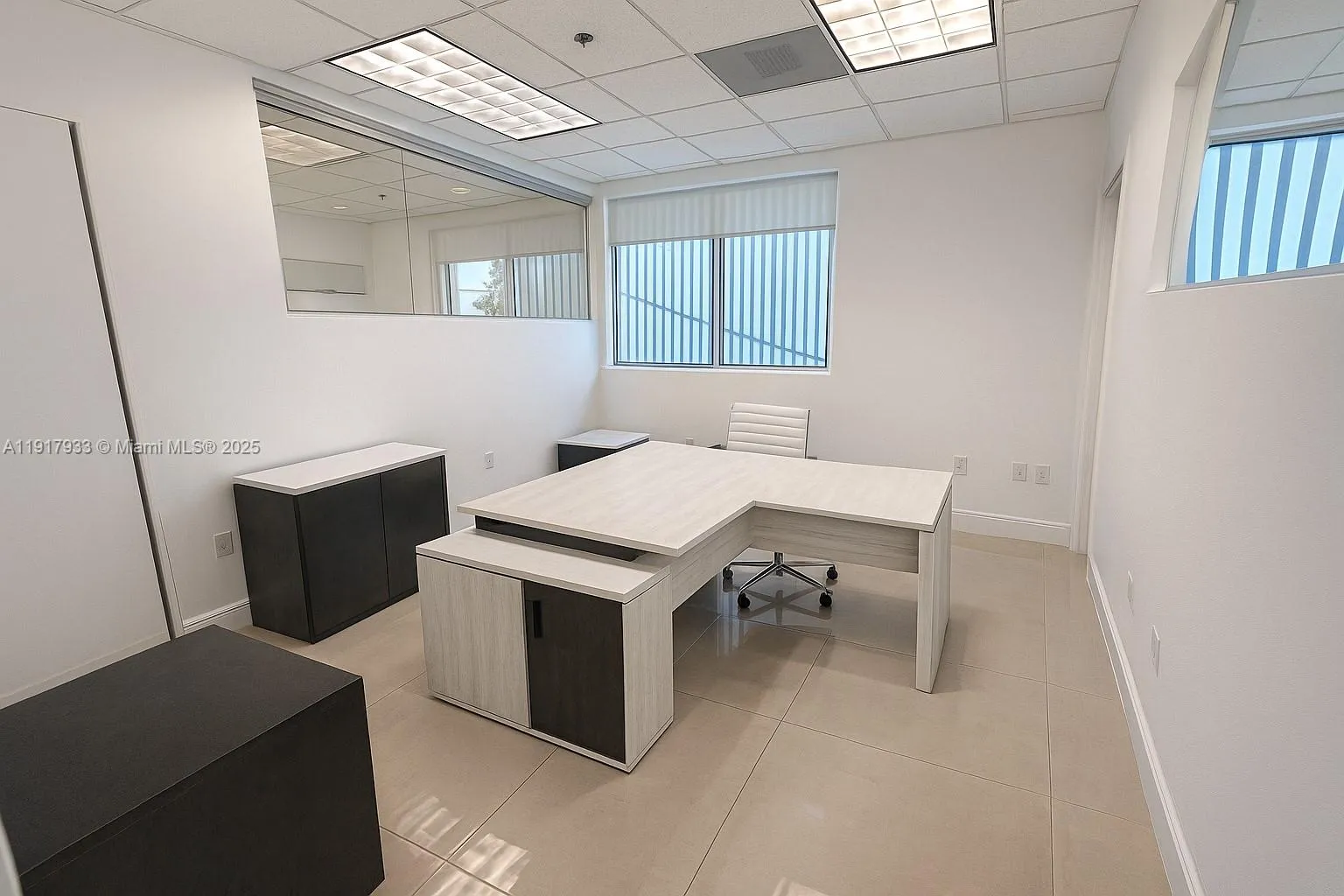 1000 5th St 304, Miami Beach, Florida 33139, Miami Beach, Florida 33139, ,Commercial Lease,For Rent,1000 5th St 304, Miami Beach, Florida 33139,A11917933