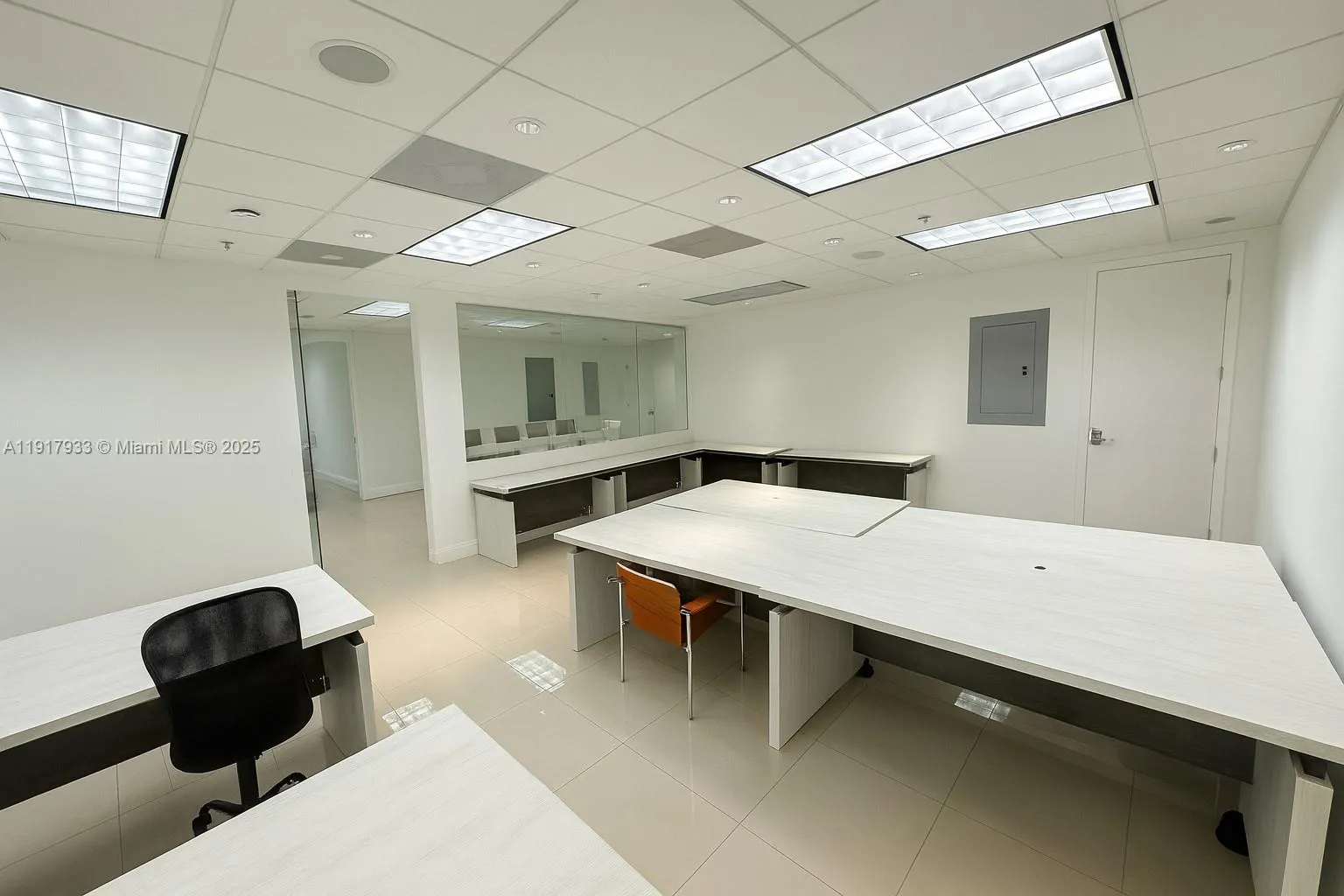 1000 5th St 304, Miami Beach, Florida 33139, Miami Beach, Florida 33139, ,Commercial Lease,For Rent,1000 5th St 304, Miami Beach, Florida 33139,A11917933