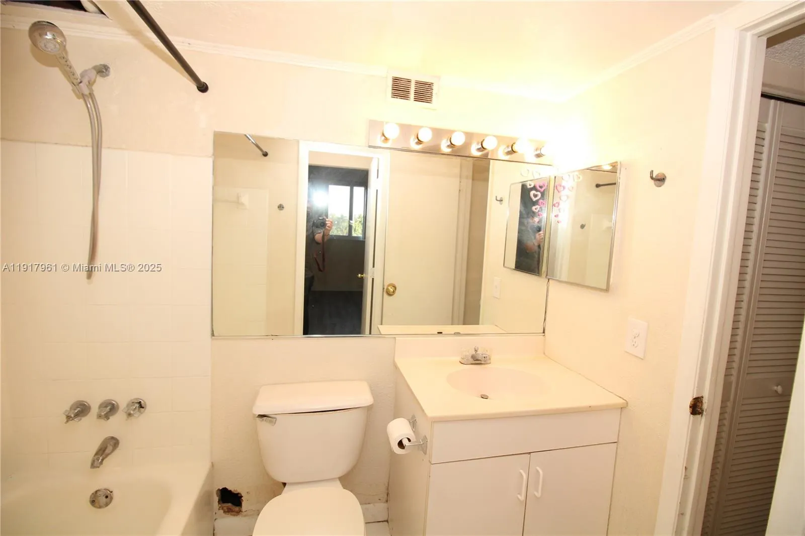 1251 Ne 108th St 312, North Miami, Florida 33161, North Miami, Florida 33161, 1 Bedroom Bedrooms, ,1 BathroomBathrooms,Residential Lease,For Rent,1251 Ne 108th St 312, North Miami, Florida 33161,A11917961