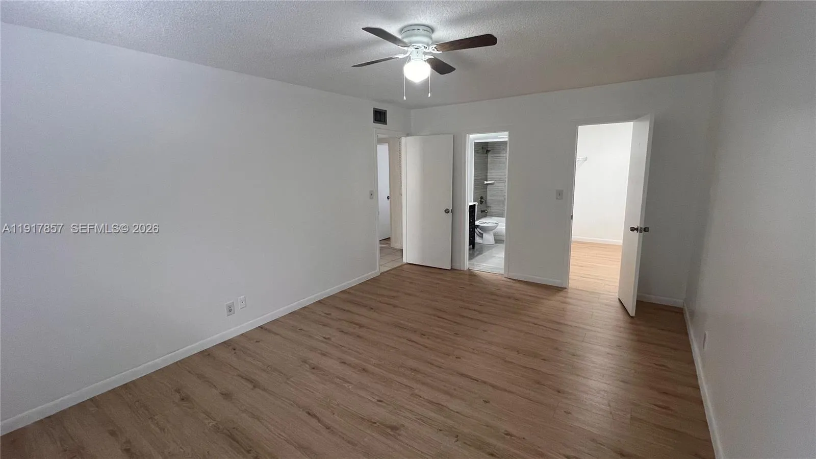 3105 Oakland Shores Dr J106, Oakland Park, Florida, Oakland Park, Florida 33309, 2 Bedrooms Bedrooms, ,2 BathroomsBathrooms,Residential,For Sale,3105 Oakland Shores Dr J106, Oakland Park, Florida,A11917857