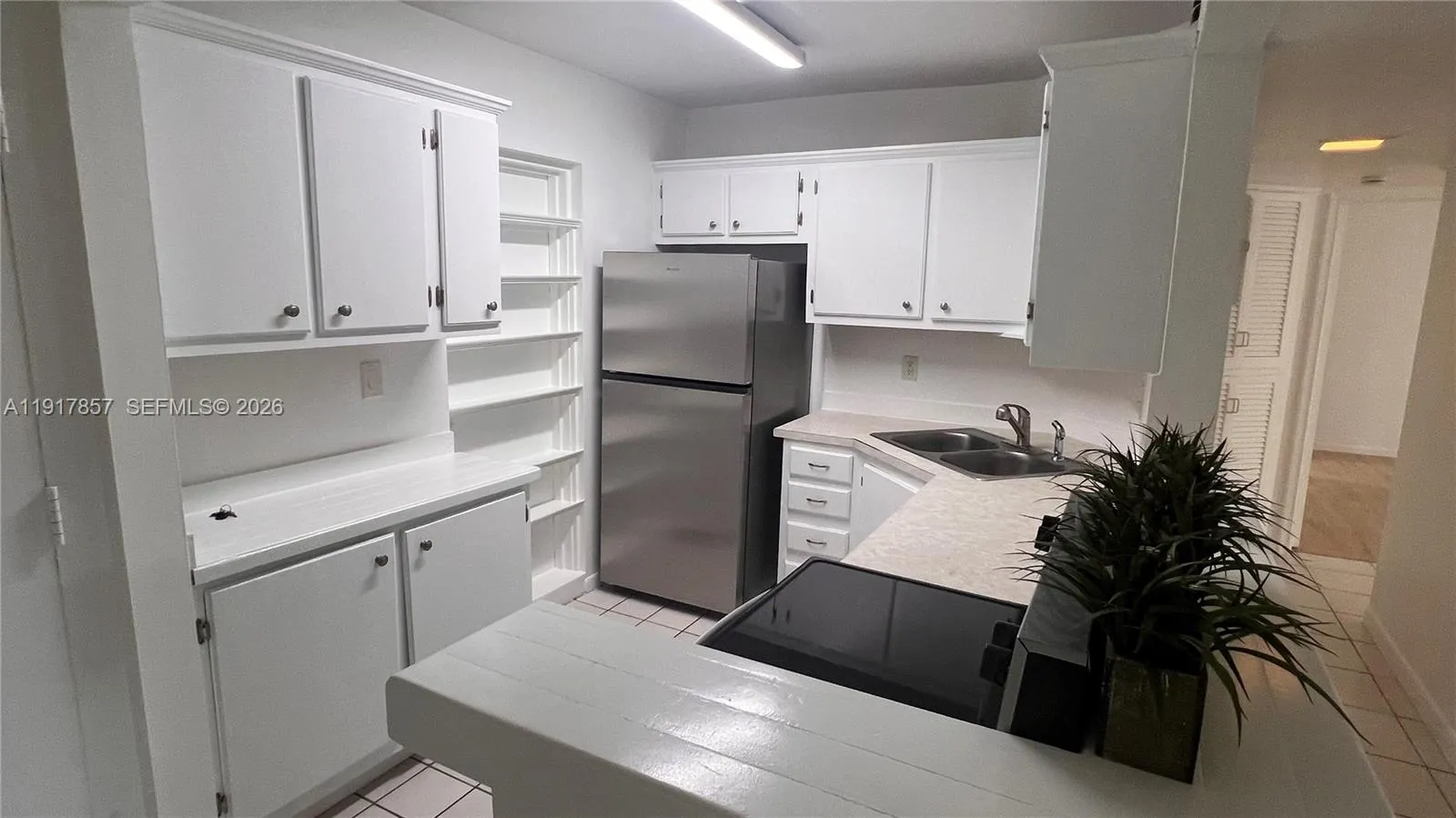 3105 Oakland Shores Dr J106, Oakland Park, Florida, Oakland Park, Florida 33309, 2 Bedrooms Bedrooms, ,2 BathroomsBathrooms,Residential,For Sale,3105 Oakland Shores Dr J106, Oakland Park, Florida,A11917857