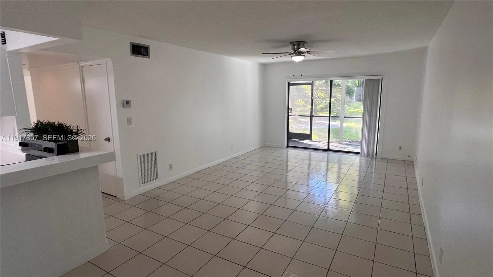 3105 Oakland Shores Dr J106, Oakland Park, Florida, Oakland Park, Florida 33309, 2 Bedrooms Bedrooms, ,2 BathroomsBathrooms,Residential,For Sale,3105 Oakland Shores Dr J106, Oakland Park, Florida,A11917857