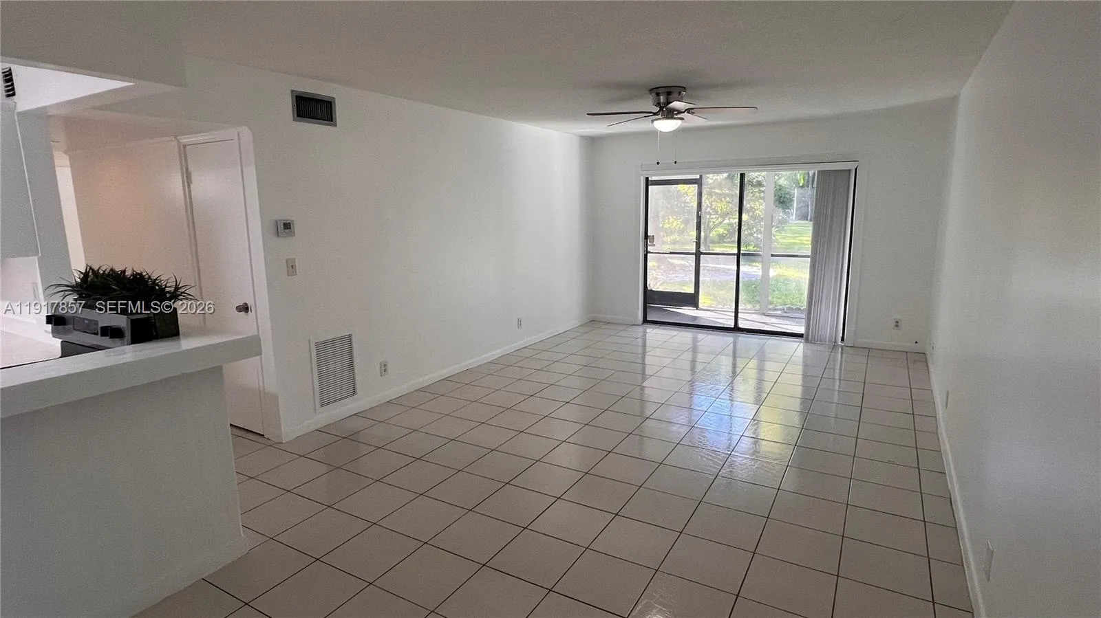 3105 Oakland Shores Dr J106, Oakland Park, Florida, Oakland Park, Florida 33309, 2 Bedrooms Bedrooms, ,2 BathroomsBathrooms,Residential,For Sale,3105 Oakland Shores Dr J106, Oakland Park, Florida,A11917857