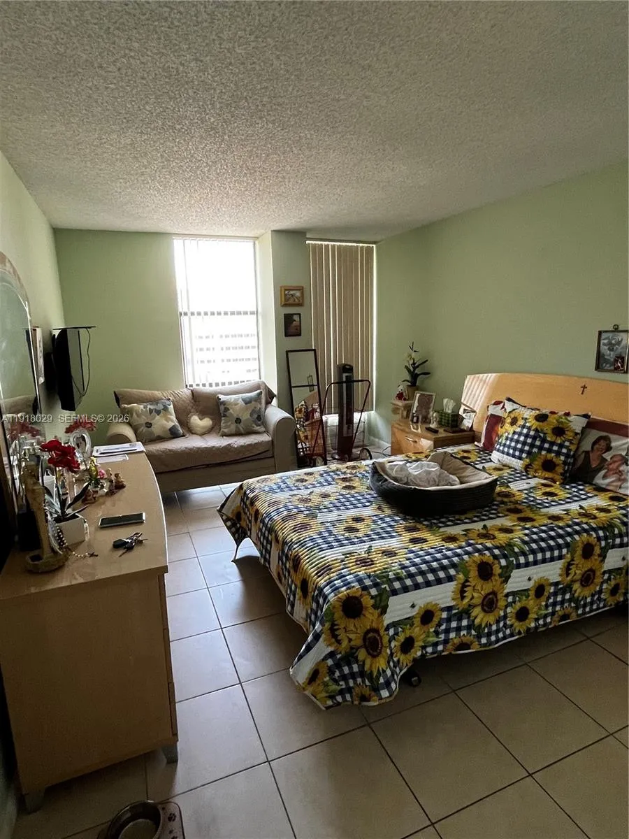 Hialeah, Florida 33012, 1 Bedroom Bedrooms, ,1 BathroomBathrooms,Residential Lease,For Rent,A11918029