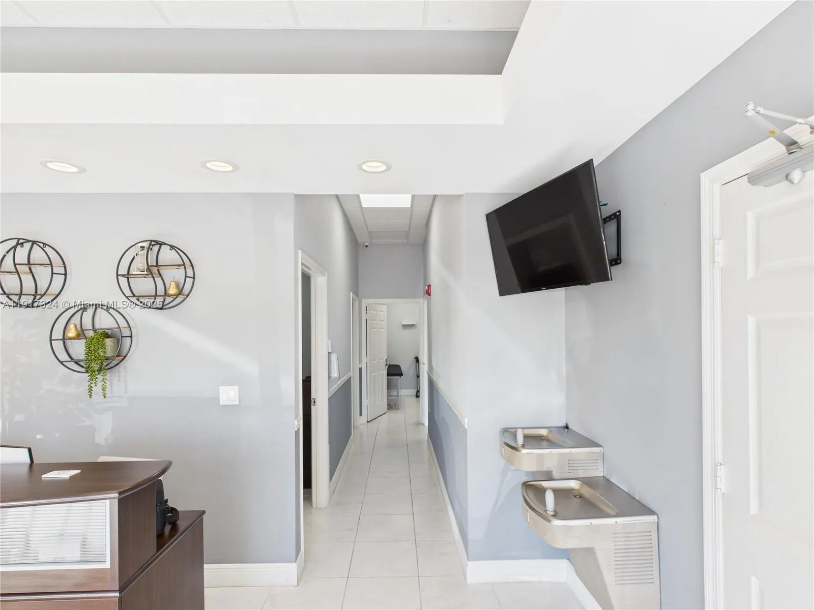 Hallandale Beach, Florida 33009, ,Commercial Lease,For Rent,A11917324