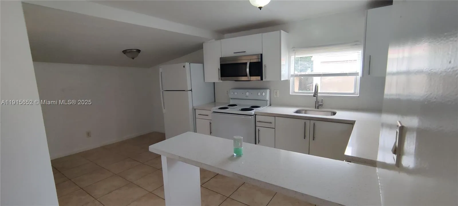 2103 Nw 57th St, Miami, Florida 33142, Miami, Florida 33142, ,Residential Income,For Sale,2103 Nw 57th St, Miami, Florida 33142,A11915652