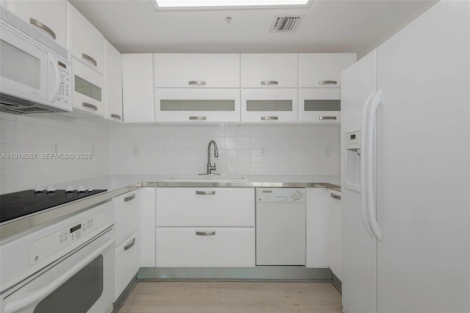 6580 Indian Creek Dr 310, Miami Beach, Florida 331, Miami Beach, Florida 33141, 2 Bedrooms Bedrooms, ,2 BathroomsBathrooms,Residential,For Sale,6580 Indian Creek Dr 310, Miami Beach, Florida 331,A11918367