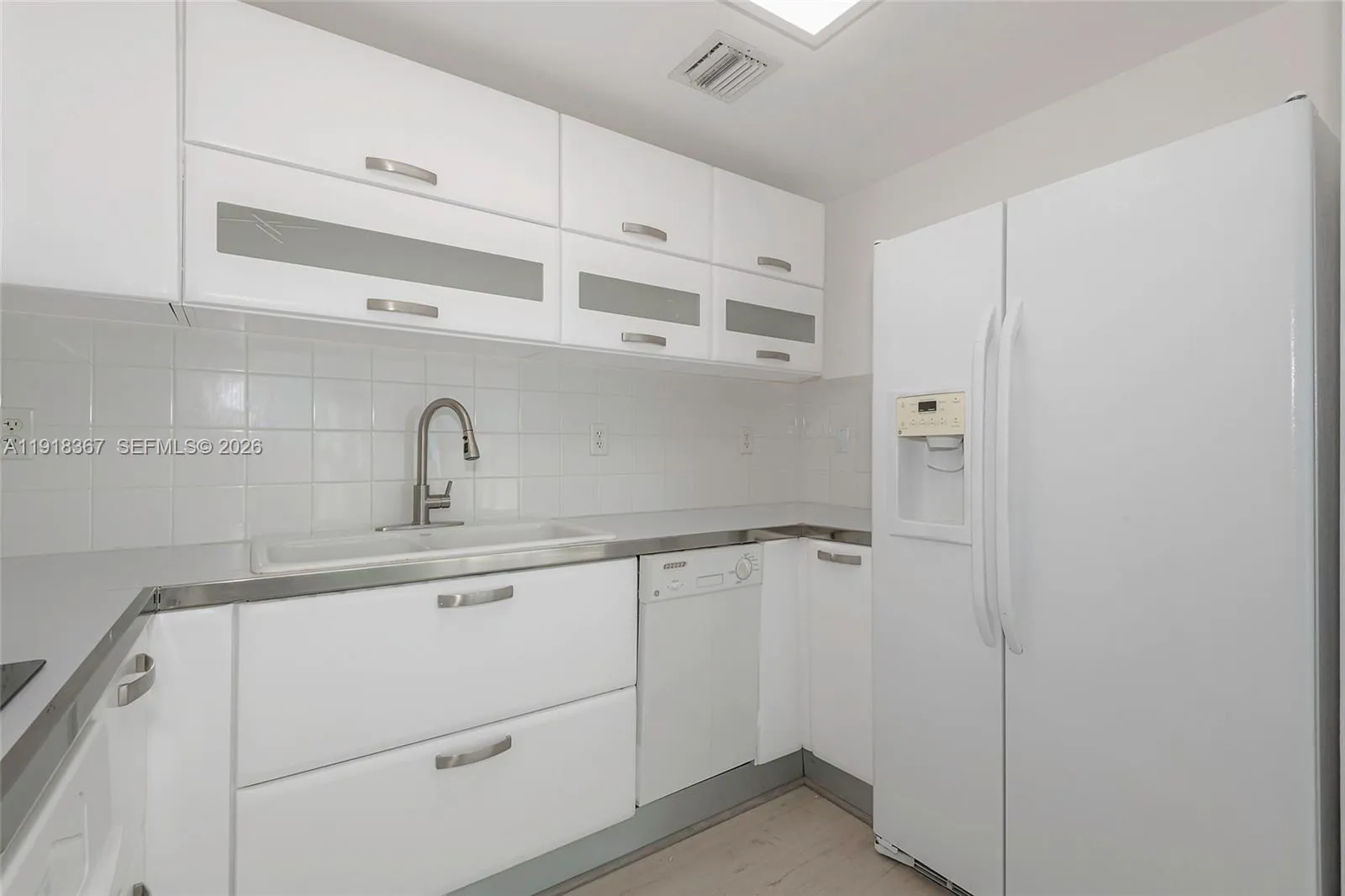 6580 Indian Creek Dr 310, Miami Beach, Florida 331, Miami Beach, Florida 33141, 2 Bedrooms Bedrooms, ,2 BathroomsBathrooms,Residential,For Sale,6580 Indian Creek Dr 310, Miami Beach, Florida 331,A11918367