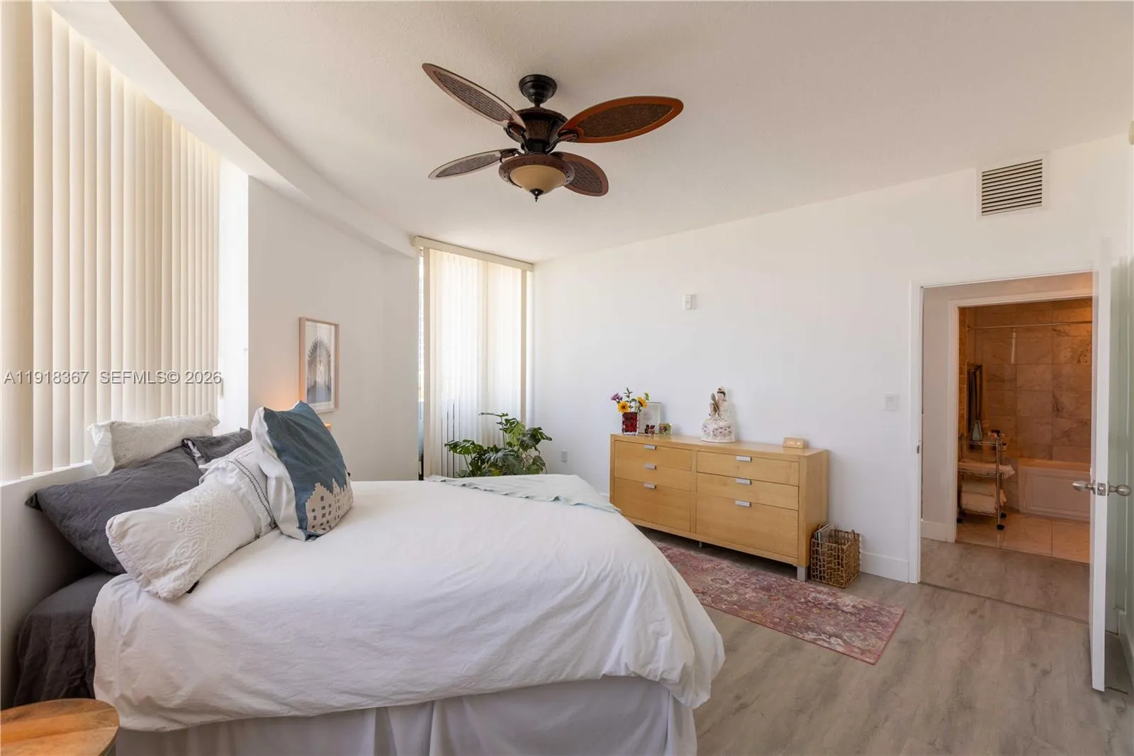 6580 Indian Creek Dr 310, Miami Beach, Florida 331, Miami Beach, Florida 33141, 2 Bedrooms Bedrooms, ,2 BathroomsBathrooms,Residential,For Sale,6580 Indian Creek Dr 310, Miami Beach, Florida 331,A11918367