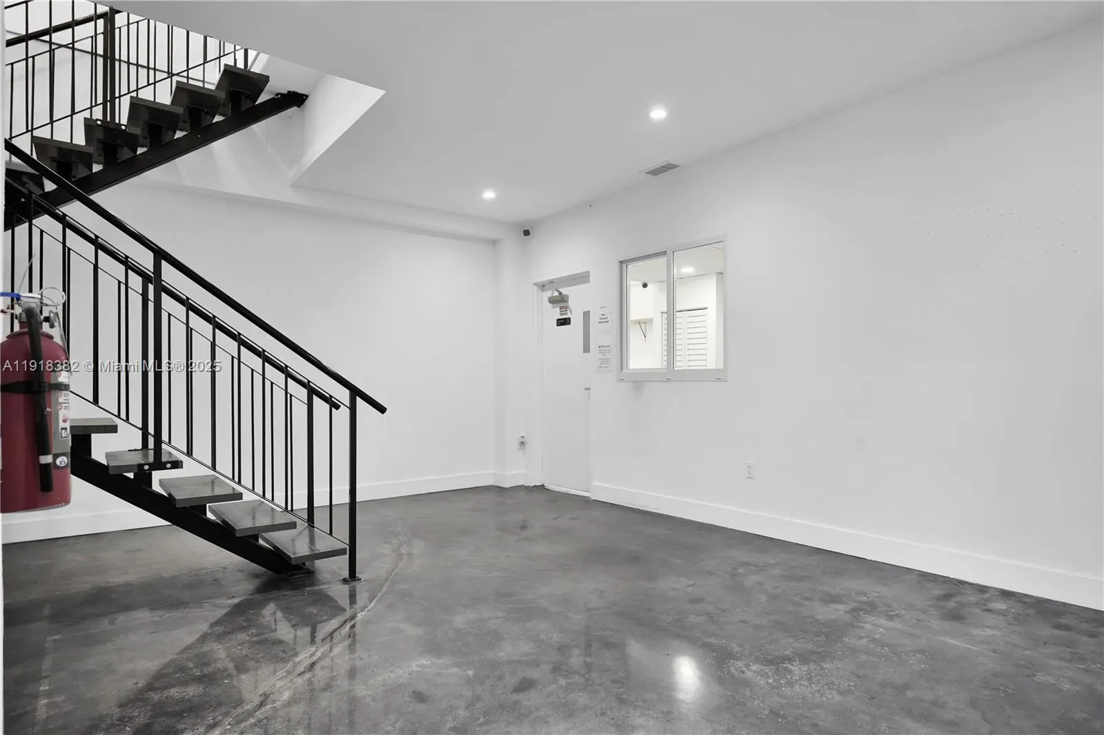 7311 Nw 12th St 29, Miami, Florida 33126, Miami, Florida 33126, ,Commercial Sale,For Sale,7311 Nw 12th St 29, Miami, Florida 33126,A11918382