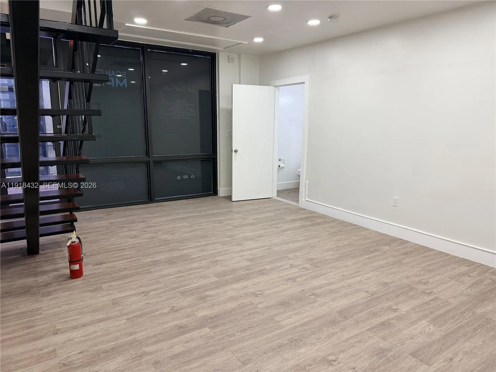 7311 Nw 12th St 3, Miami, Florida 33126, Miami, Florida 33126, ,Commercial Lease,For Rent,7311 Nw 12th St 3, Miami, Florida 33126,A11918432