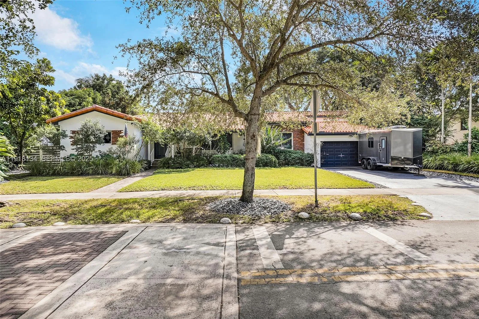 259 E Shore Dr, Miami, Florida 33133, Miami, Florida 33133, 4 Bedrooms Bedrooms, ,3 BathroomsBathrooms,Residential,For Sale,259 E Shore Dr, Miami, Florida 33133,A11918134