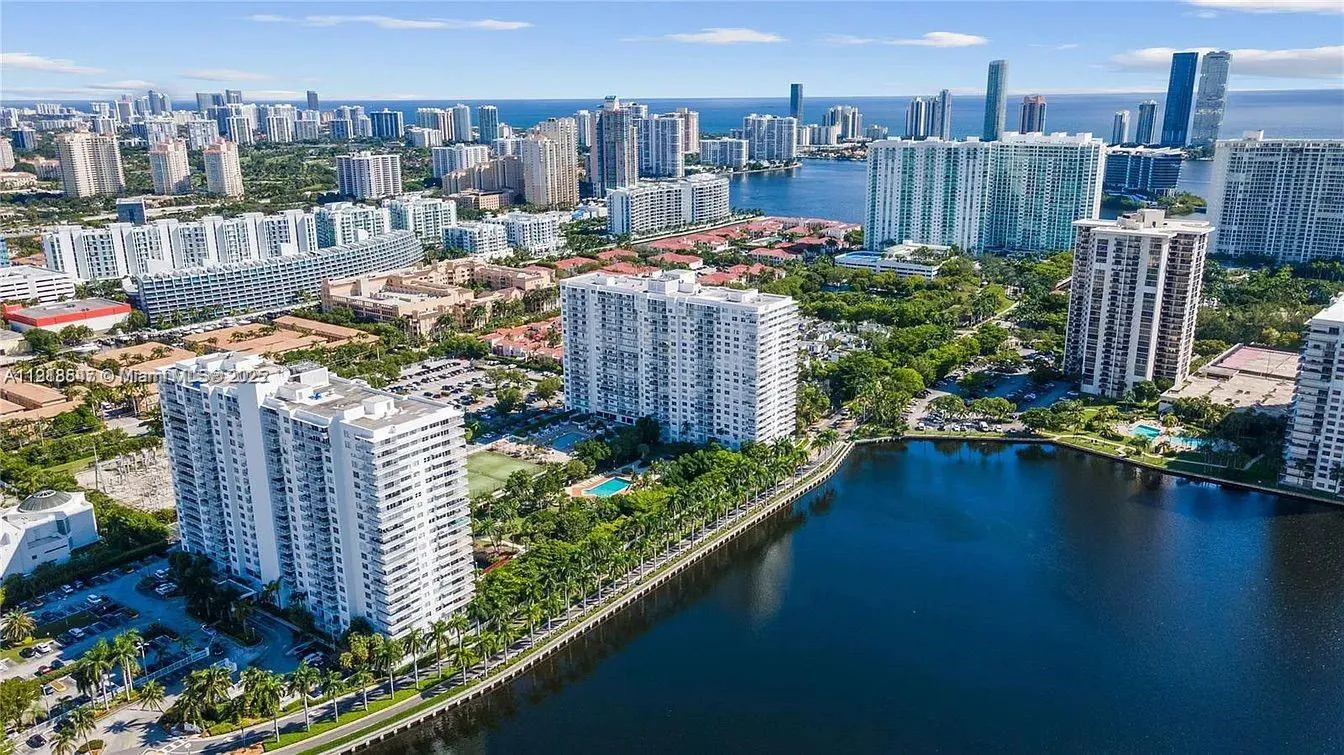 2801 Ne 183rd St 1016w, Aventura, Florida 33160, Aventura, Florida 33160, 2 Bedrooms Bedrooms, ,2 BathroomsBathrooms,Residential,For Sale,2801 Ne 183rd St 1016w, Aventura, Florida 33160,A11918547