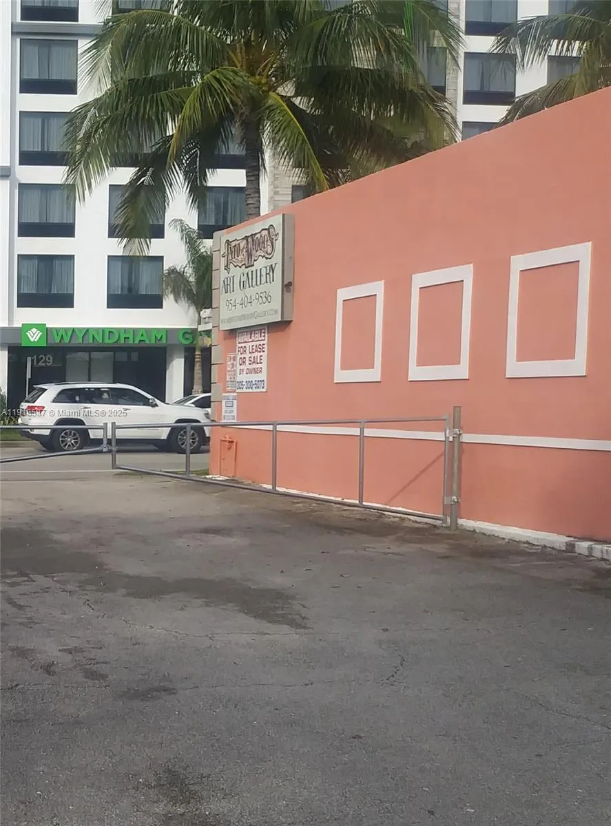 138 N Federal Hwy, Dania Beach, Florida 33004, Dania Beach, Florida 33004, ,Commercial Lease,For Rent,138 N Federal Hwy, Dania Beach, Florida 33004,A11918587