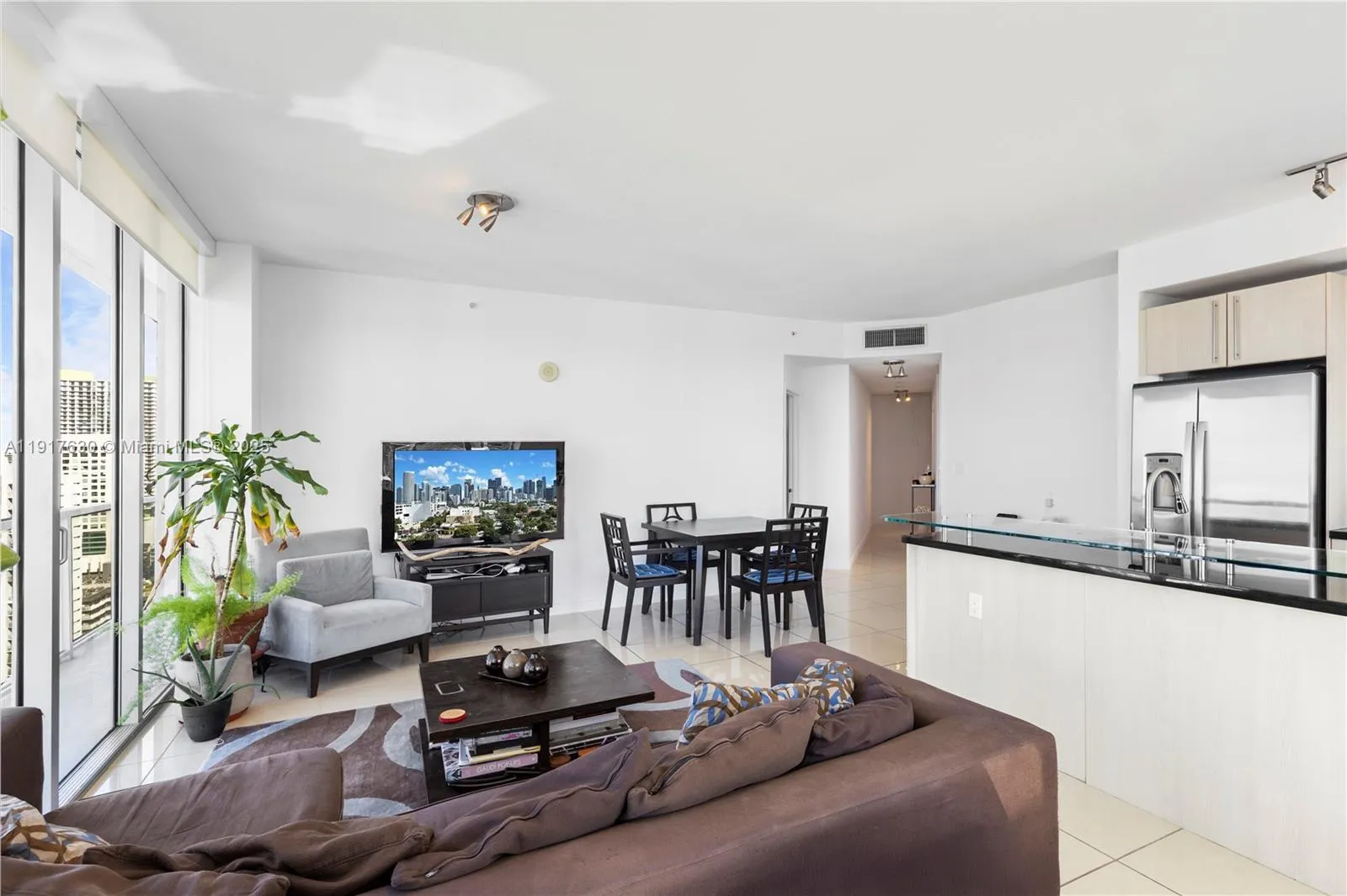 79 Sw 12th St 2701-s, Miami, Florida 33130, Miami, Florida 33130, 2 Bedrooms Bedrooms, ,2 BathroomsBathrooms,Residential,For Sale,79 Sw 12th St 2701-s, Miami, Florida 33130,A11917630