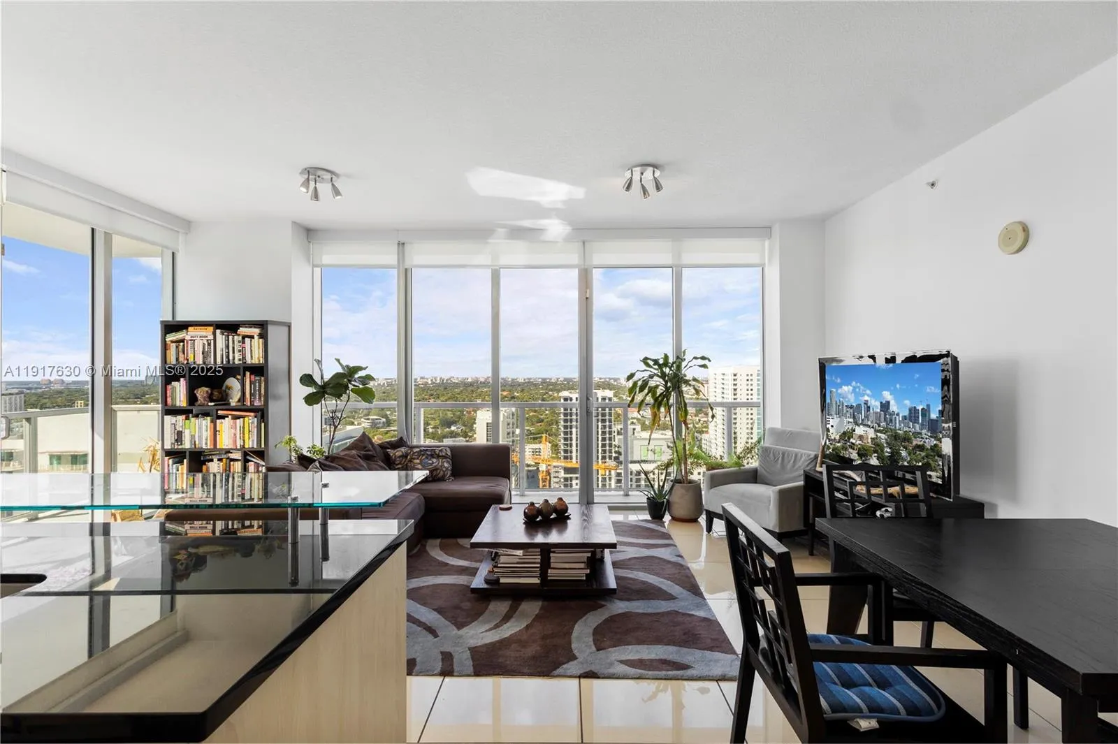 79 Sw 12th St 2701-s, Miami, Florida 33130, Miami, Florida 33130, 2 Bedrooms Bedrooms, ,2 BathroomsBathrooms,Residential,For Sale,79 Sw 12th St 2701-s, Miami, Florida 33130,A11917630