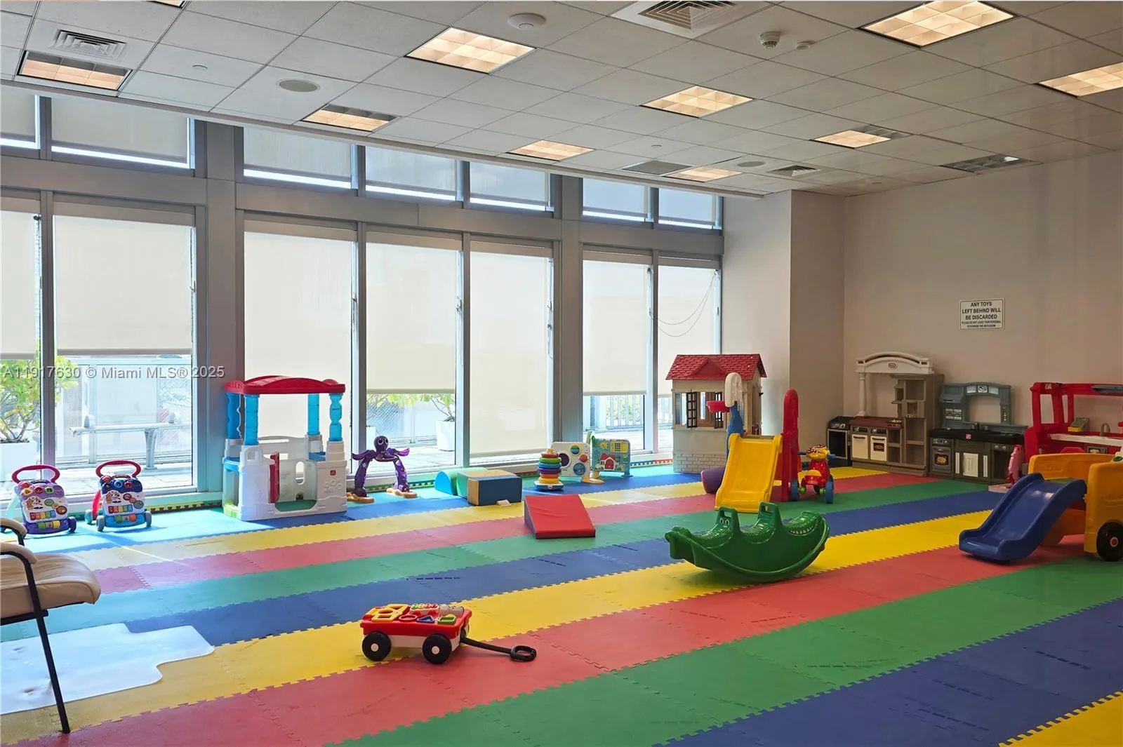 79 Sw 12th St 2701-s, Miami, Florida 33130, Miami, Florida 33130, 2 Bedrooms Bedrooms, ,2 BathroomsBathrooms,Residential,For Sale,79 Sw 12th St 2701-s, Miami, Florida 33130,A11917630