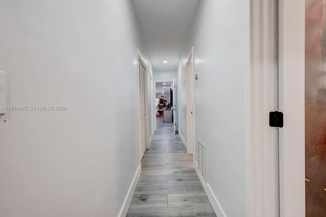 8290 Sunset Dr, Miami, Florida 33143, Miami, Florida 33143, 3 Bedrooms Bedrooms, ,3 BathroomsBathrooms,Residential,For Sale,8290 Sunset Dr, Miami, Florida 33143,A11918622