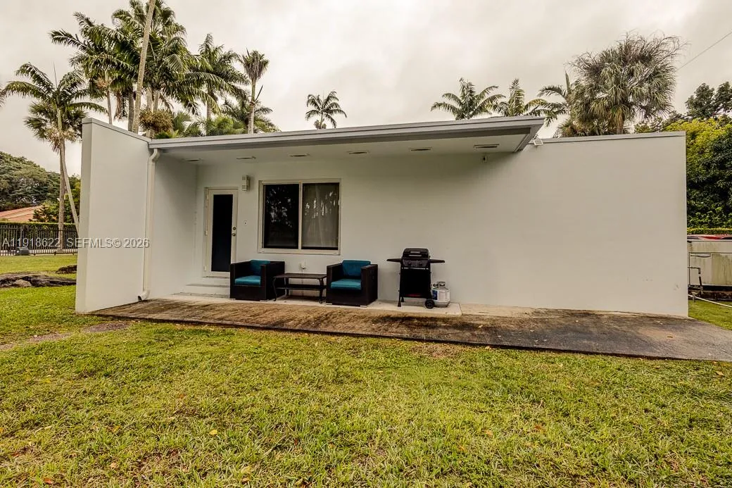 8290 Sunset Dr, Miami, Florida 33143, Miami, Florida 33143, 3 Bedrooms Bedrooms, ,3 BathroomsBathrooms,Residential,For Sale,8290 Sunset Dr, Miami, Florida 33143,A11918622
