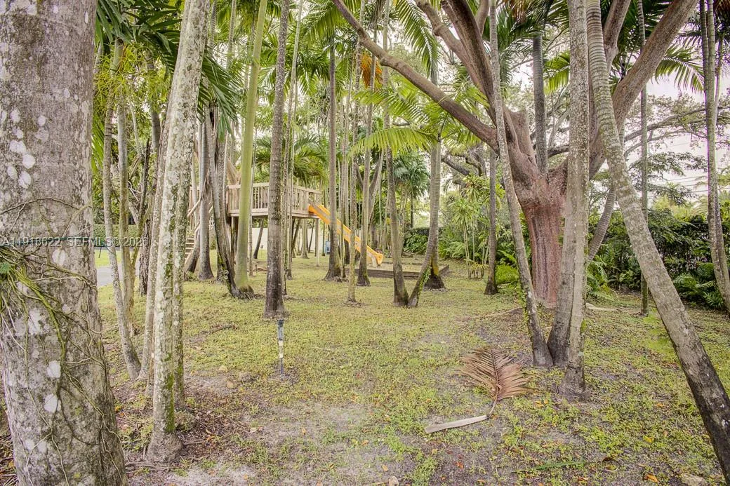 8290 Sunset Dr, Miami, Florida 33143, Miami, Florida 33143, 3 Bedrooms Bedrooms, ,3 BathroomsBathrooms,Residential,For Sale,8290 Sunset Dr, Miami, Florida 33143,A11918622