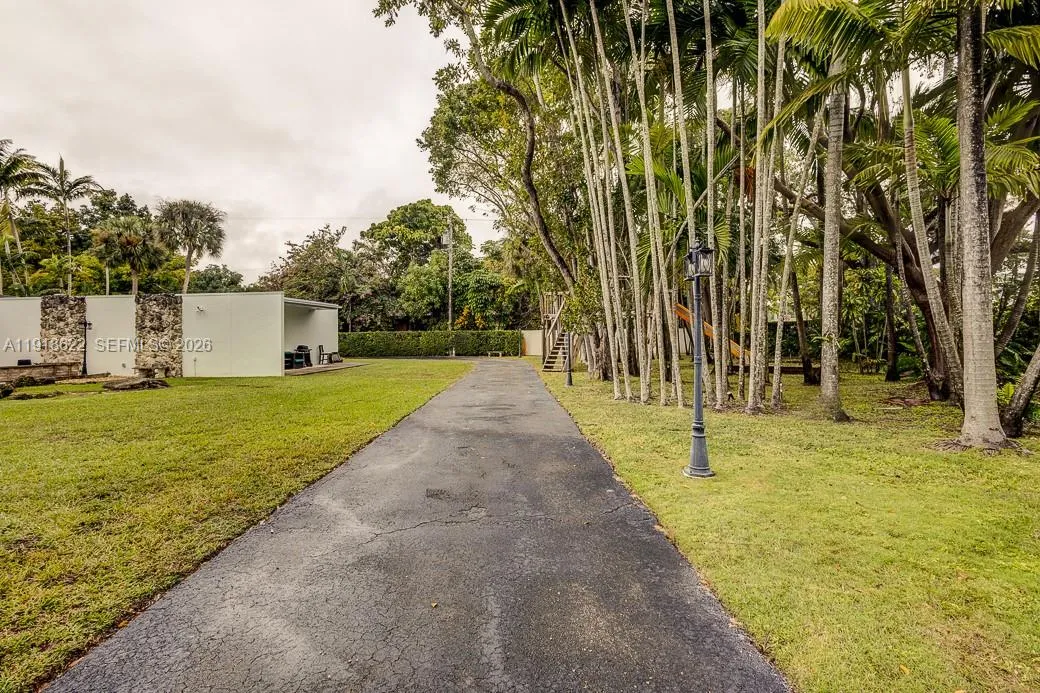 8290 Sunset Dr, Miami, Florida 33143, Miami, Florida 33143, 3 Bedrooms Bedrooms, ,3 BathroomsBathrooms,Residential,For Sale,8290 Sunset Dr, Miami, Florida 33143,A11918622